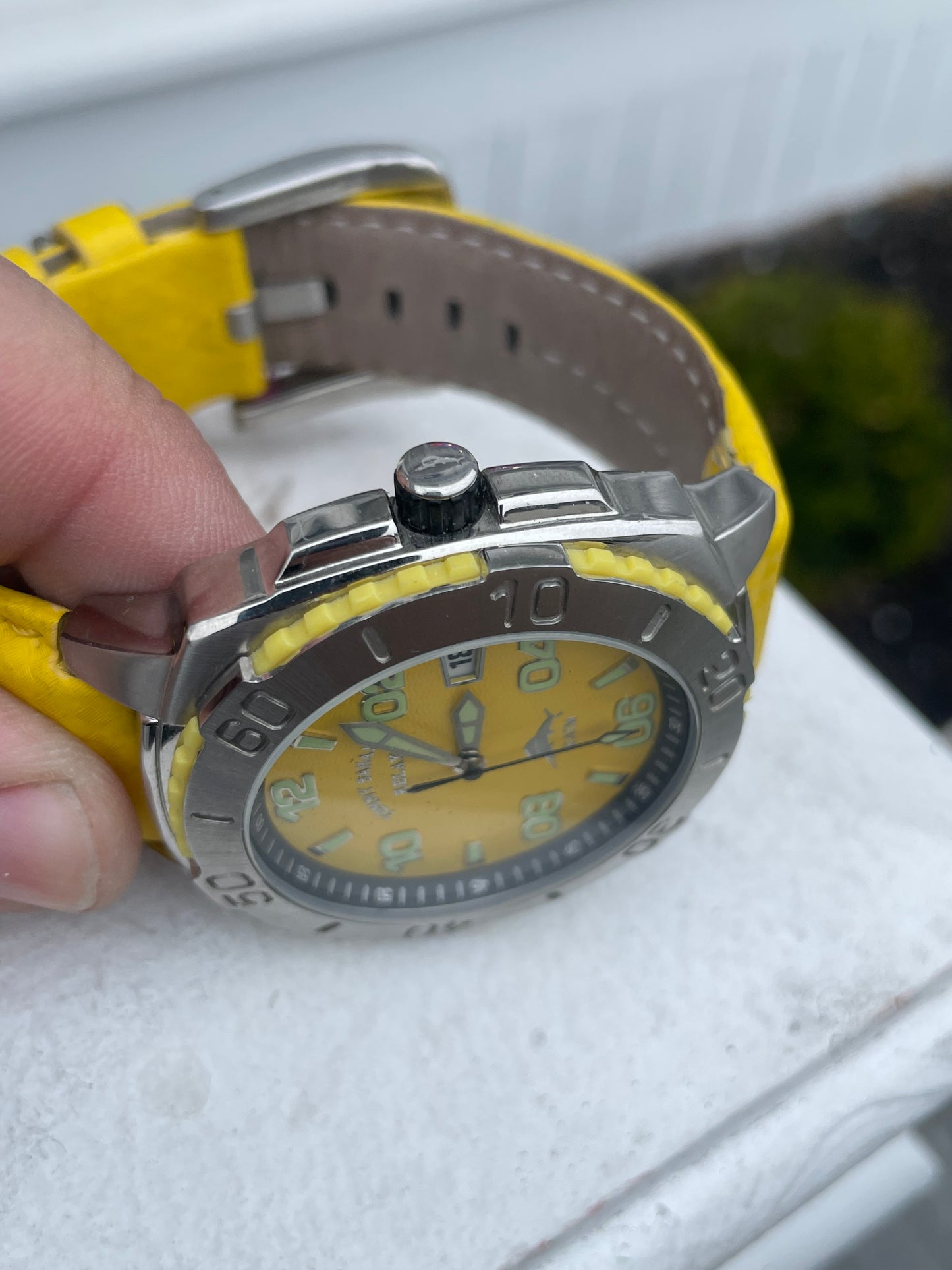 Tommy Bahama Relax Yellow Face & Yellow Leather band Relax Watch 10ATM