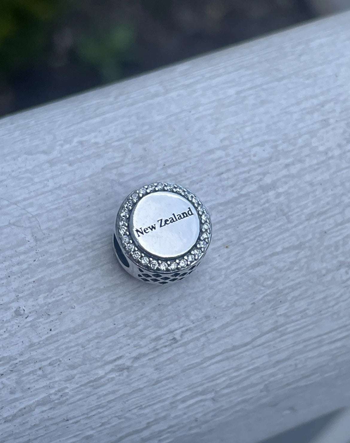 Pandora New Zealand Country Flag Exclusive Travel Round Signet Charm