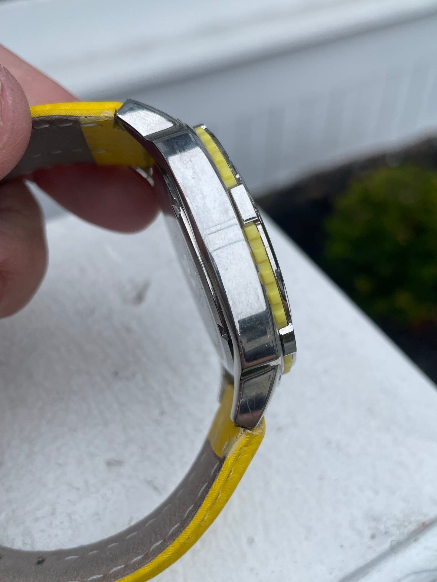 Tommy Bahama Relax Yellow Face & Yellow Leather band Relax Watch 10ATM