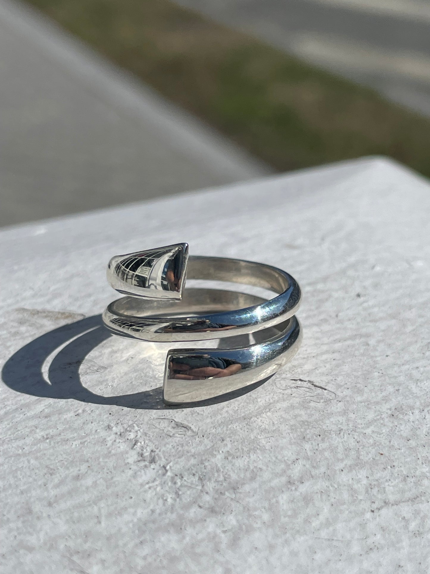 925 Sterling Silver Solid Wrap Around Band Ring Size 7.5