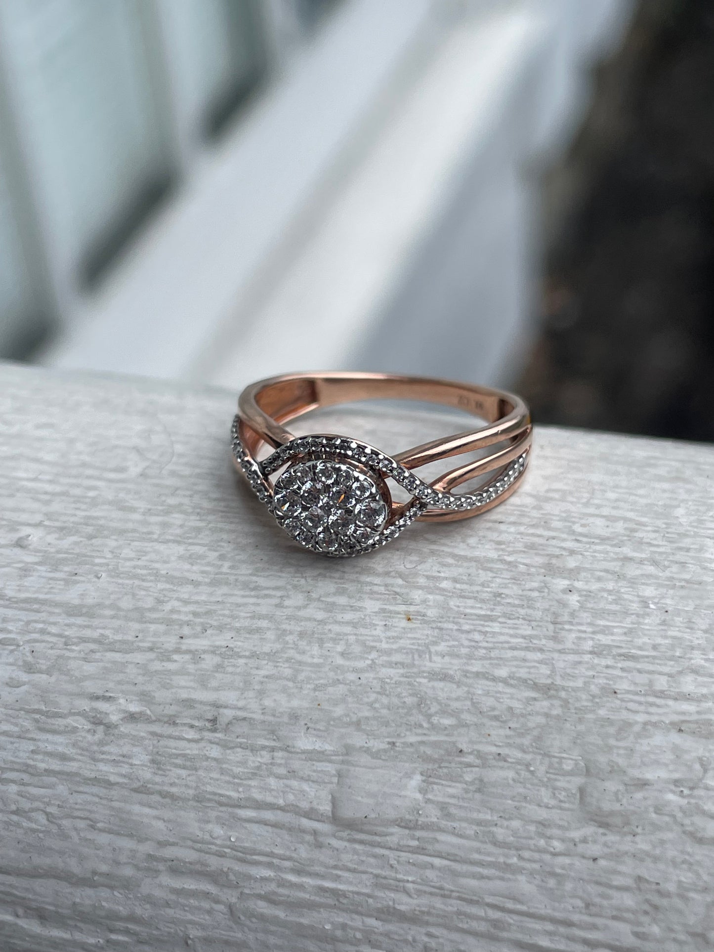 9k Rose Gold Infinity Diamond Cluster Ring Size 7