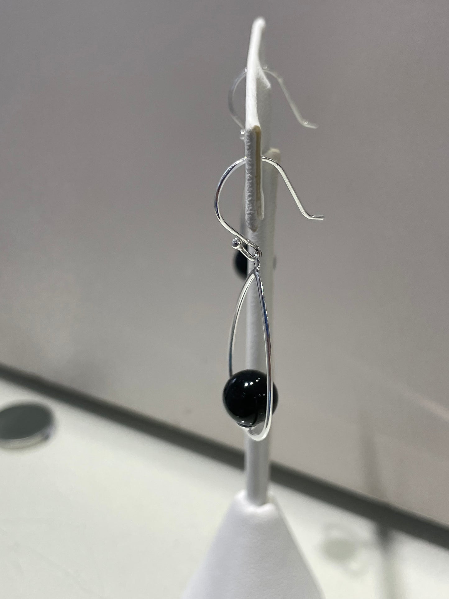 925 Sterling Silver Black Onyx Bead Oval Wire Drop Earrings