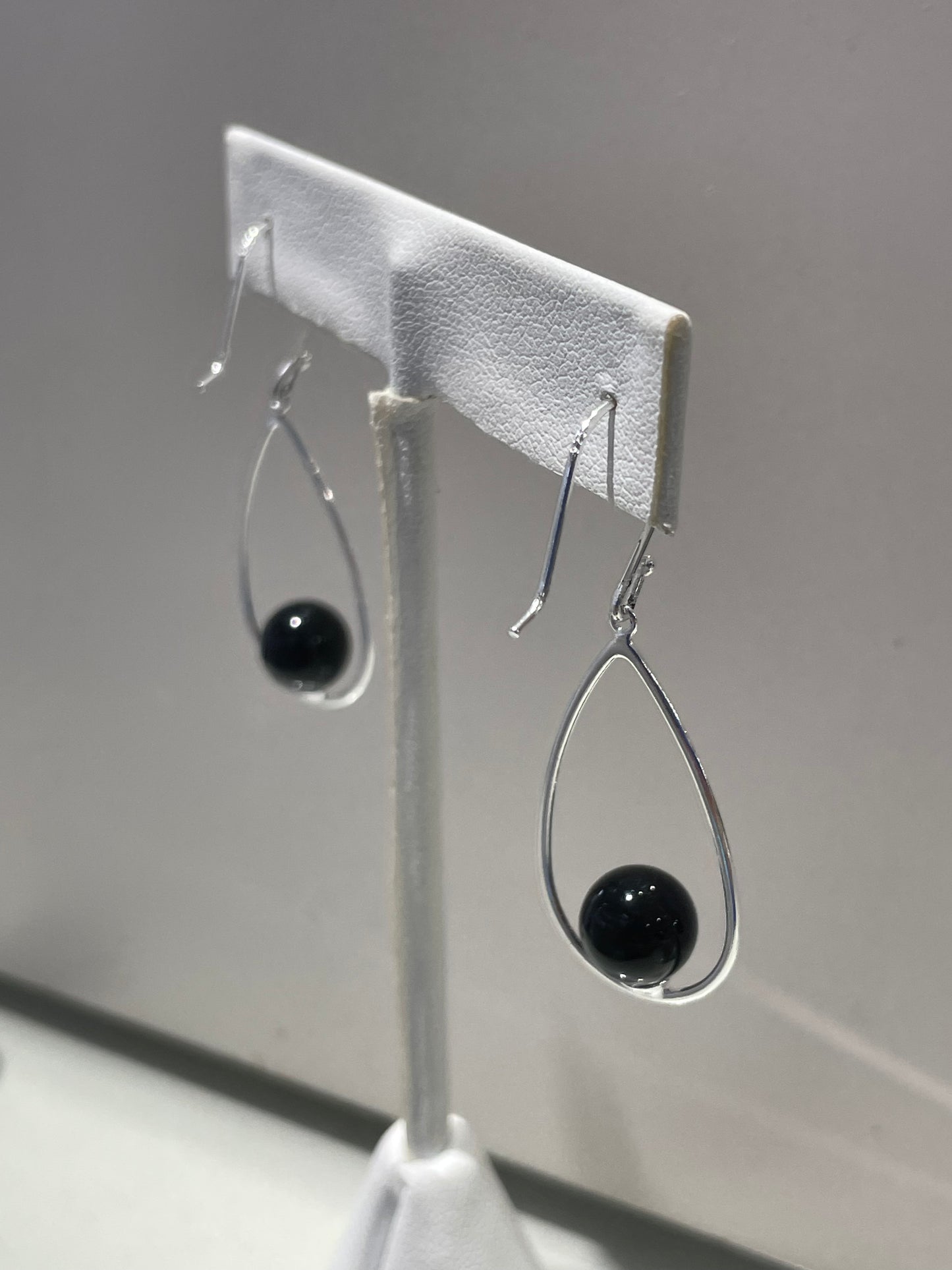 925 Sterling Silver Black Onyx Bead Oval Wire Drop Earrings