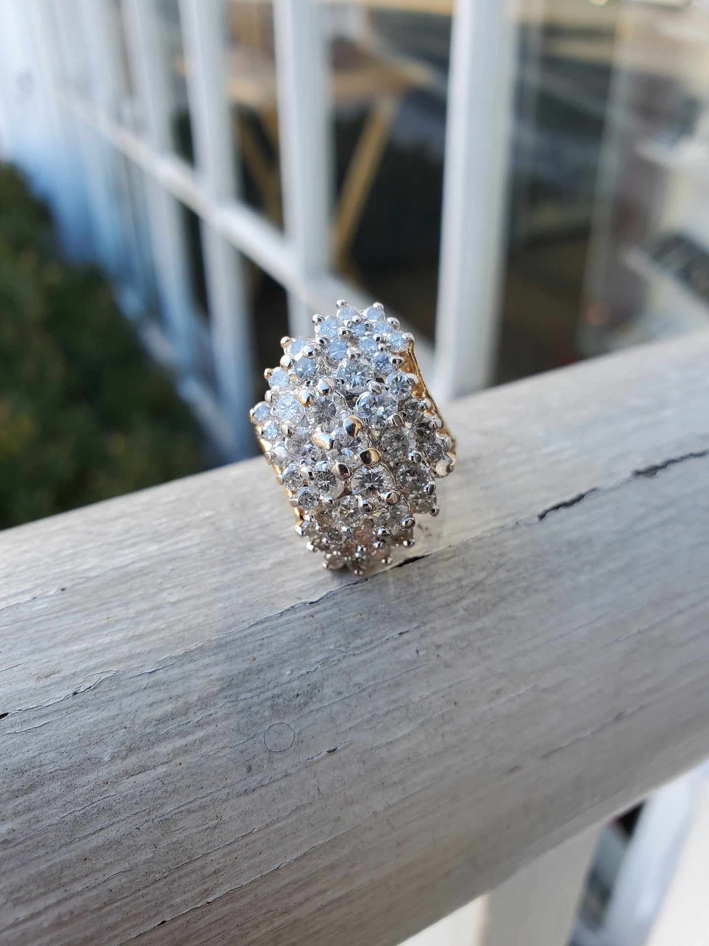 14k Gold 2.00 tcw Vinatge 80's Large Diamond Cluster Ring