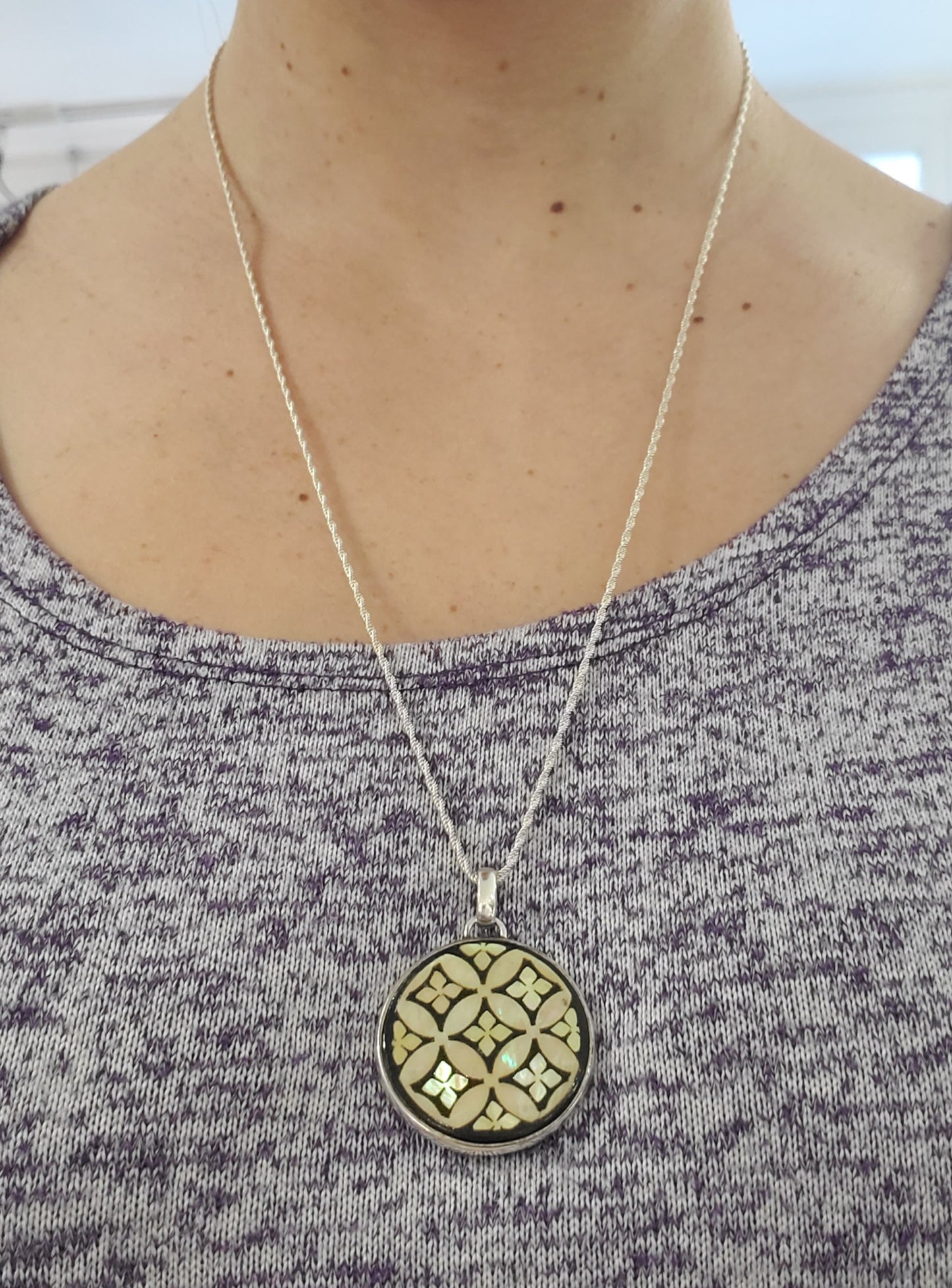 925 Sterling Silver Mother of Pearl Hand Painted Floral Disc Necklace