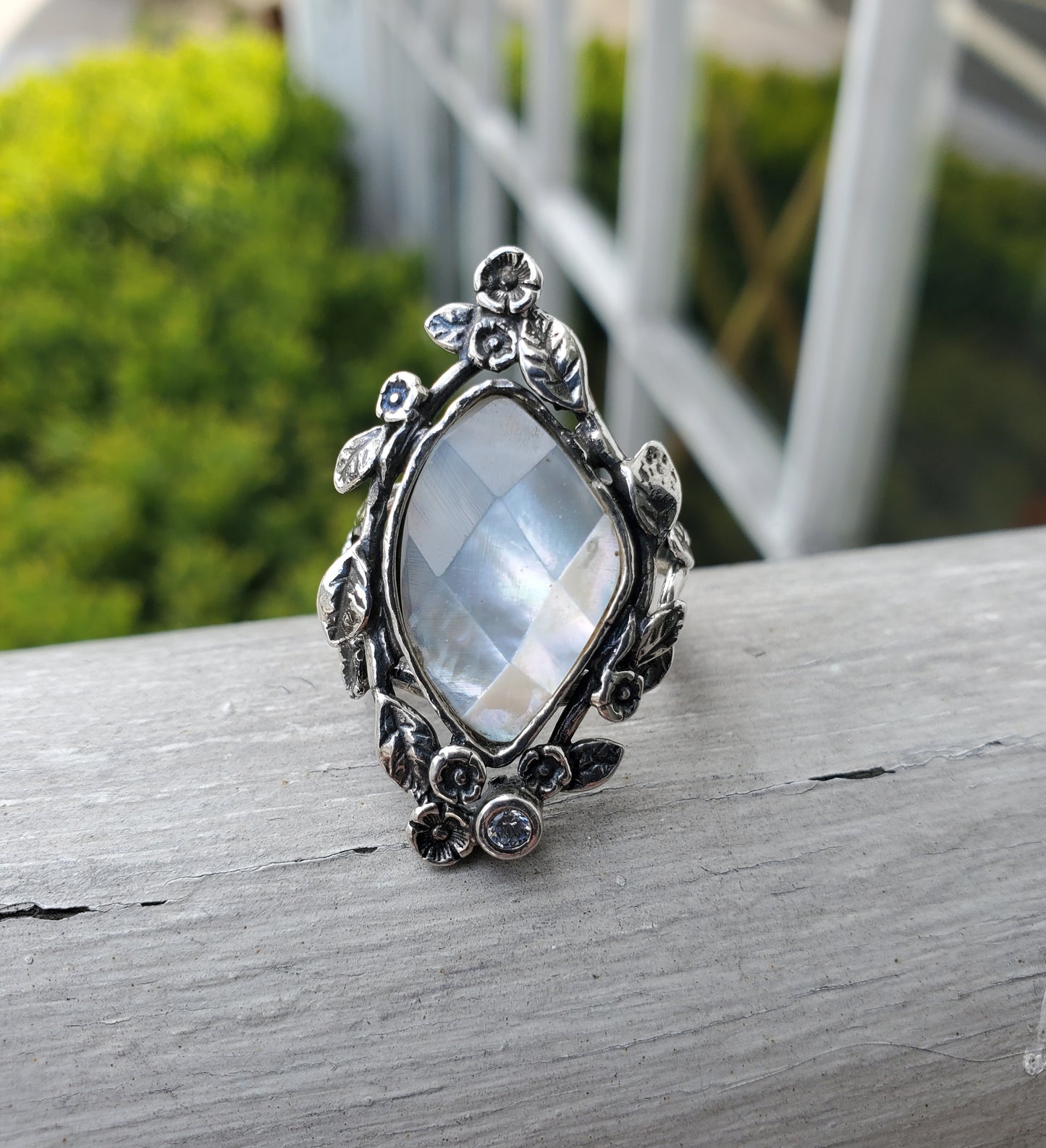 925 Sterling Silver "Divine in Nature" Faceted Mother of Pearl & Zirconia Floral Ring
