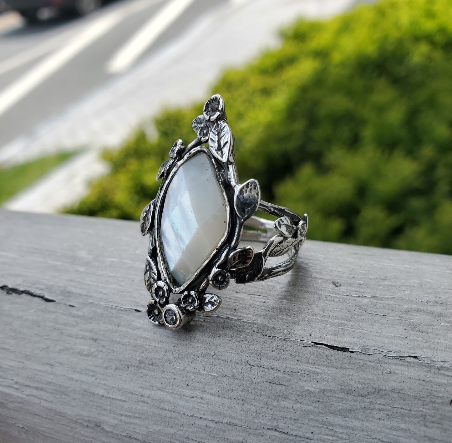 925 Sterling Silver "Divine in Nature" Faceted Mother of Pearl & Zirconia Floral Ring
