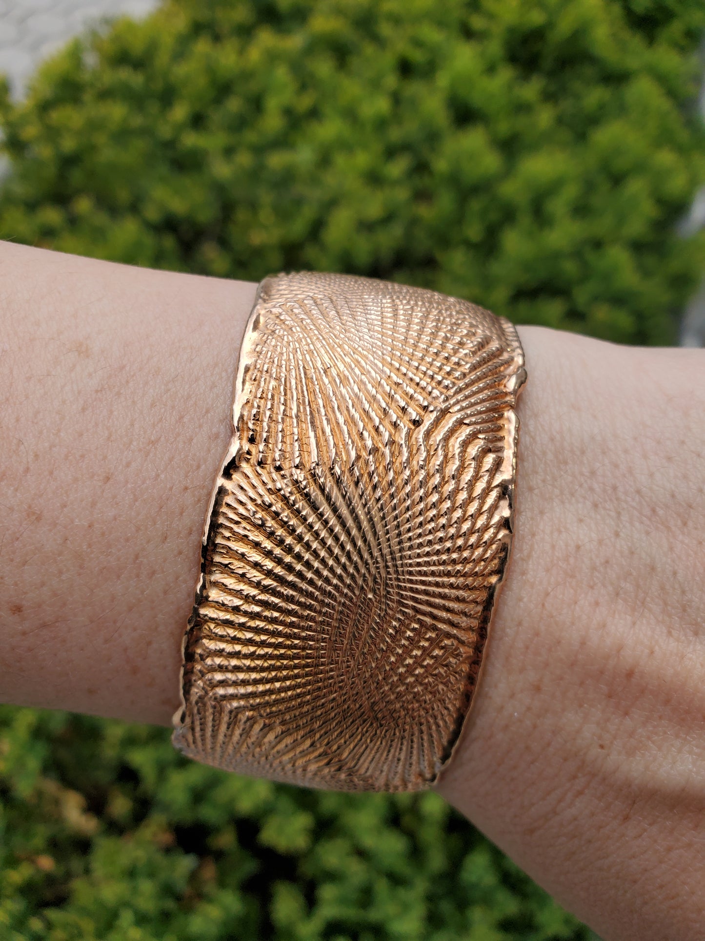 925 Sterling Silver Designer JCM Rose Vermeil Seashell Design Etched Wide Cuff Bangle Bracelet