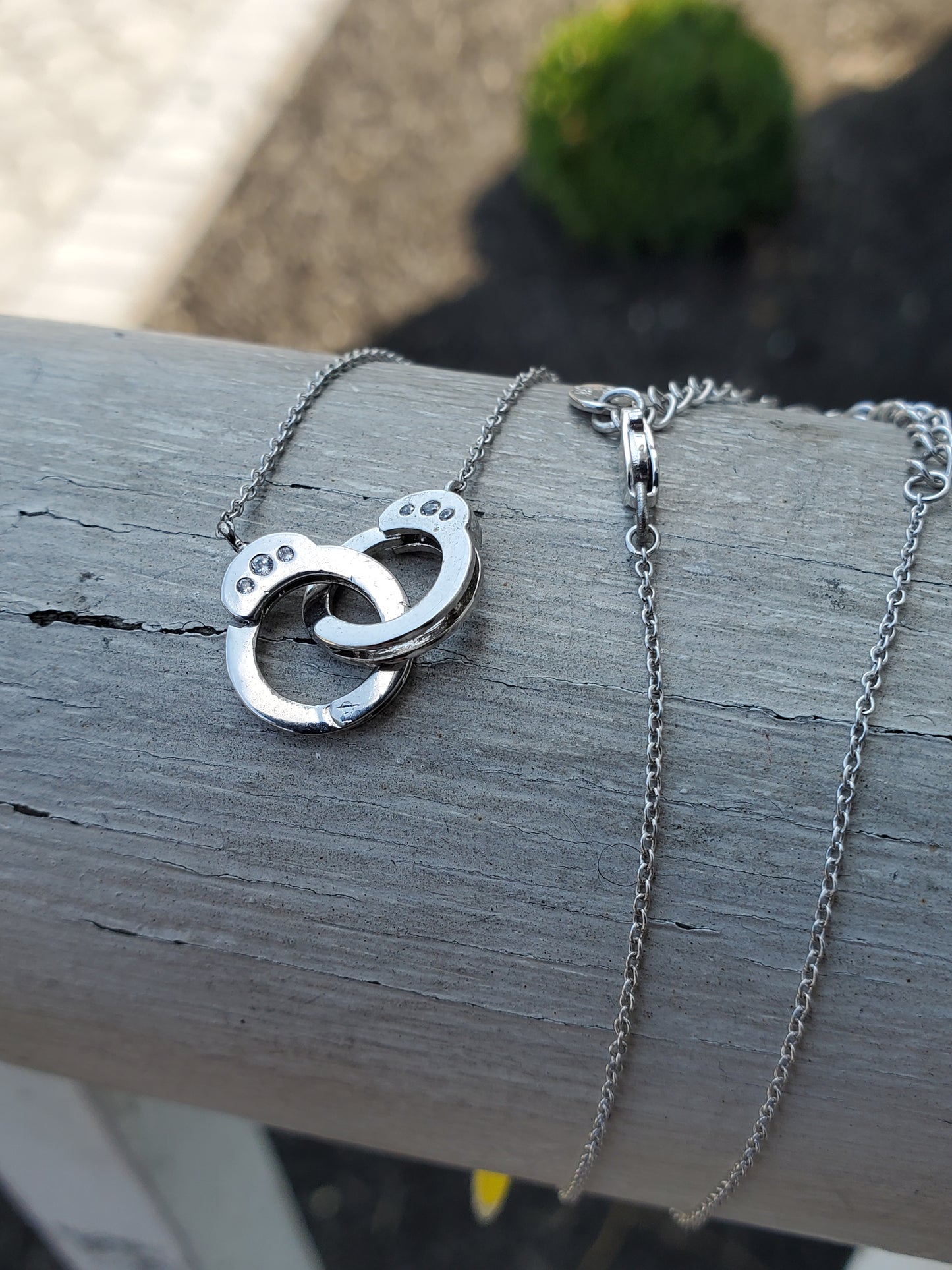 925 Sterling Silver Interlocking Handcuff Zirconia Necklace