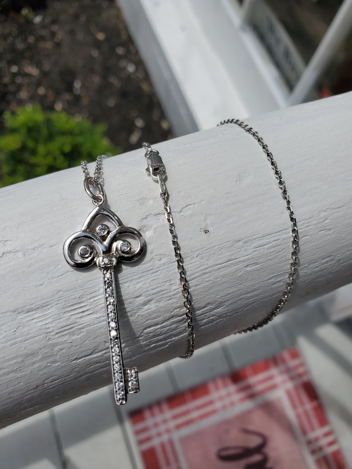 925 Sterling Silver Crown Zirconia Key Necklace