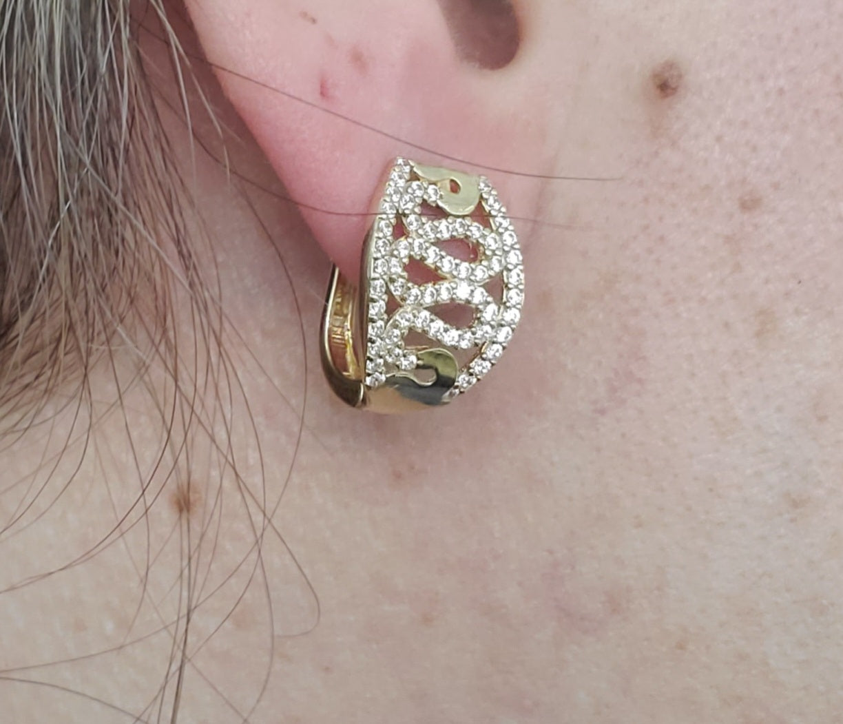 14k Solid Gold Zirconia Infinity Wave Snap Huggie Hoop Earrings