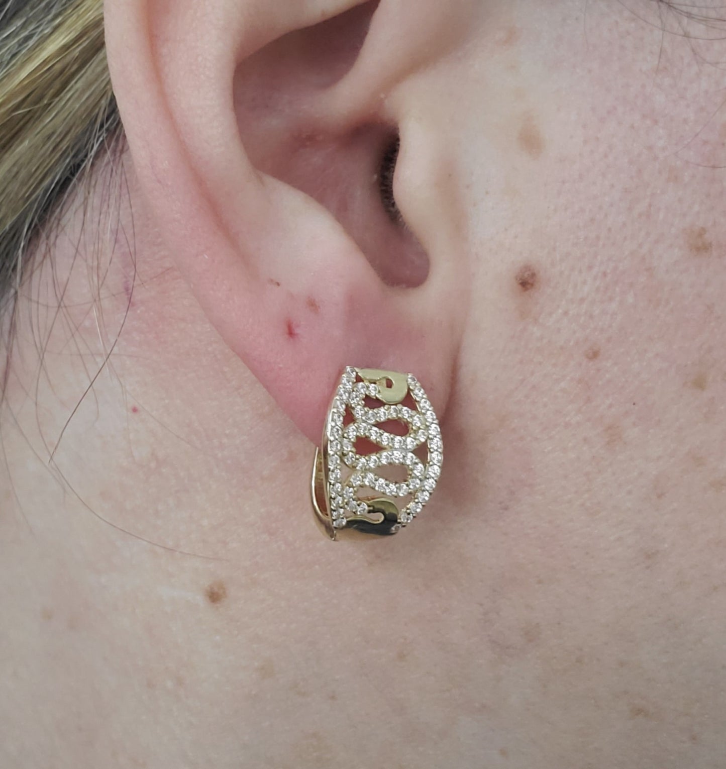 14k Solid Gold Zirconia Infinity Wave Snap Huggie Hoop Earrings