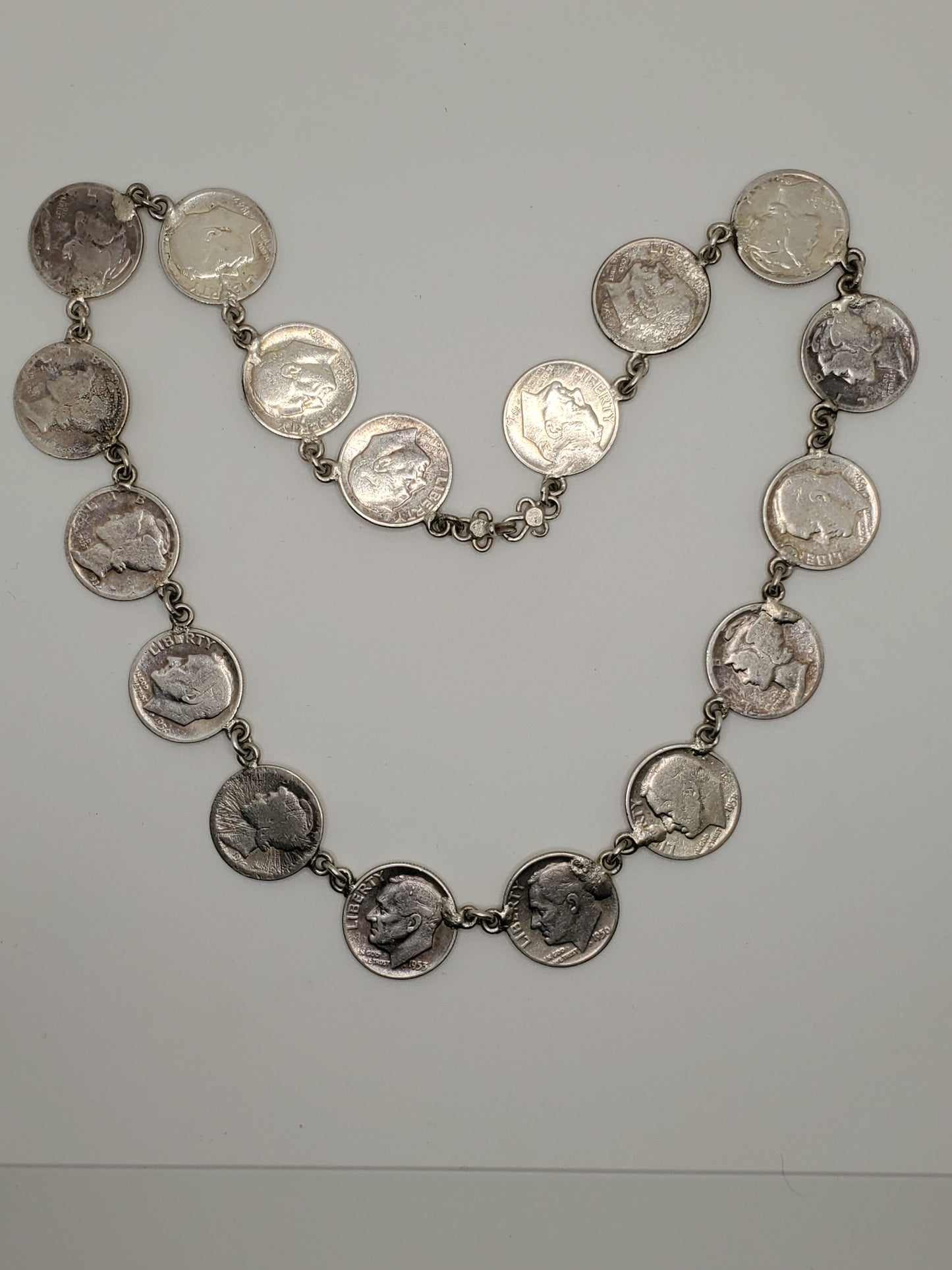 925 Sterling Silver Silver Coin Dime Wreath Necklace