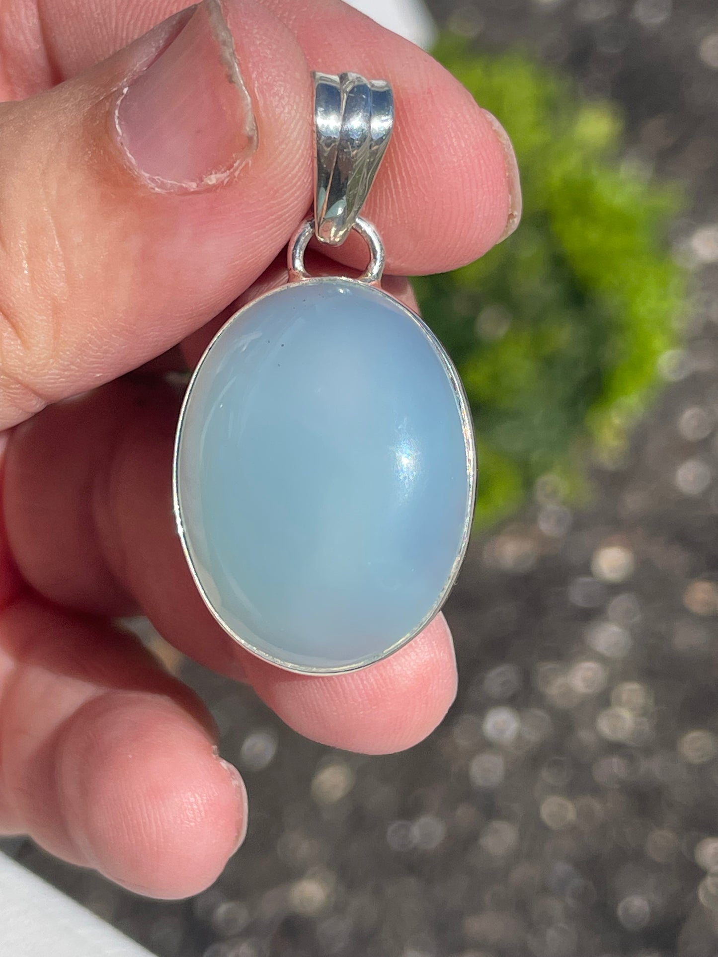 925 Sterling Silver Oval Green Chalcedony Pendant