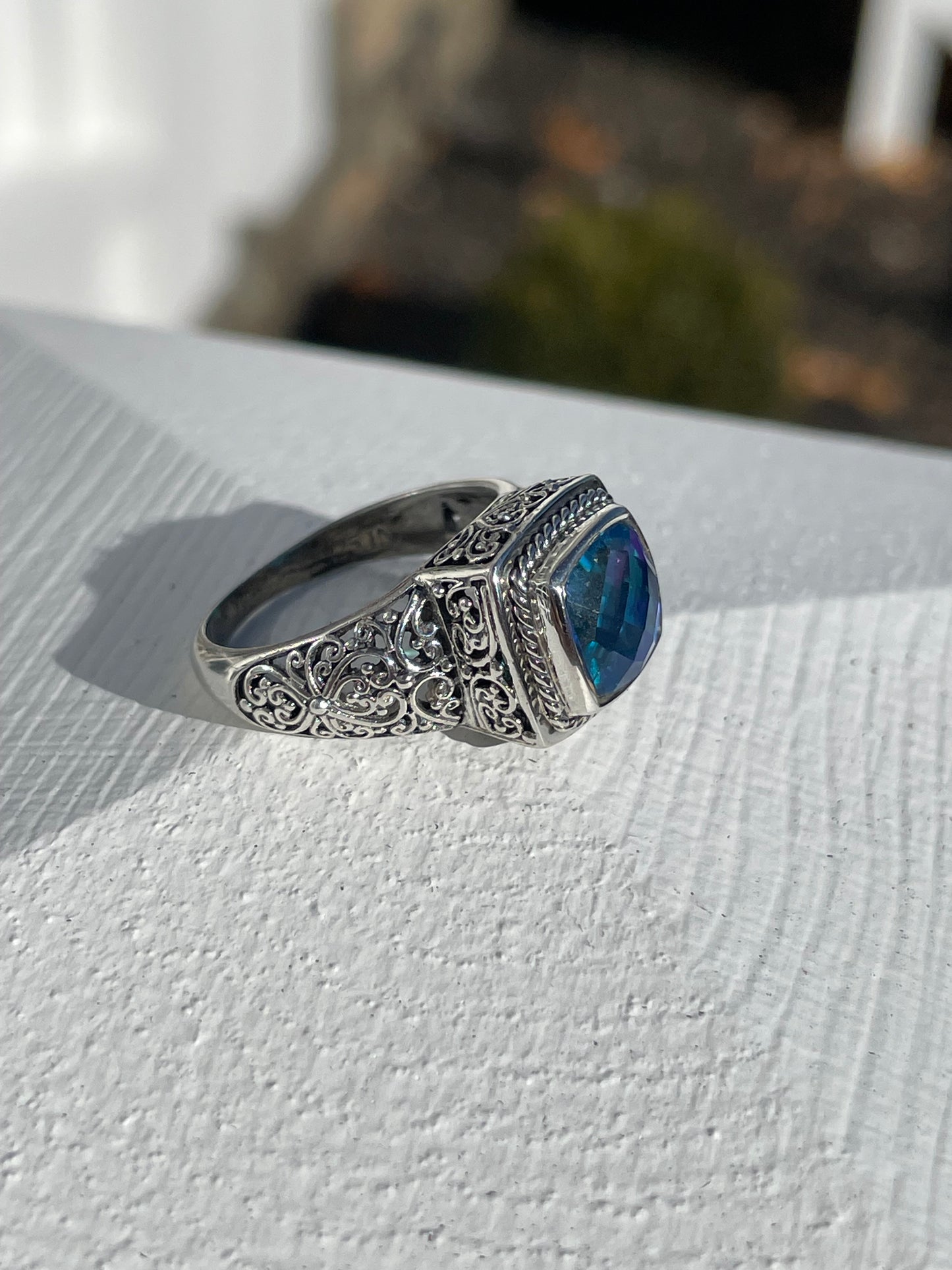 925 Sterling Silver Designer Sajen Caribbean Blue Topaz Filigree Ring Size 7