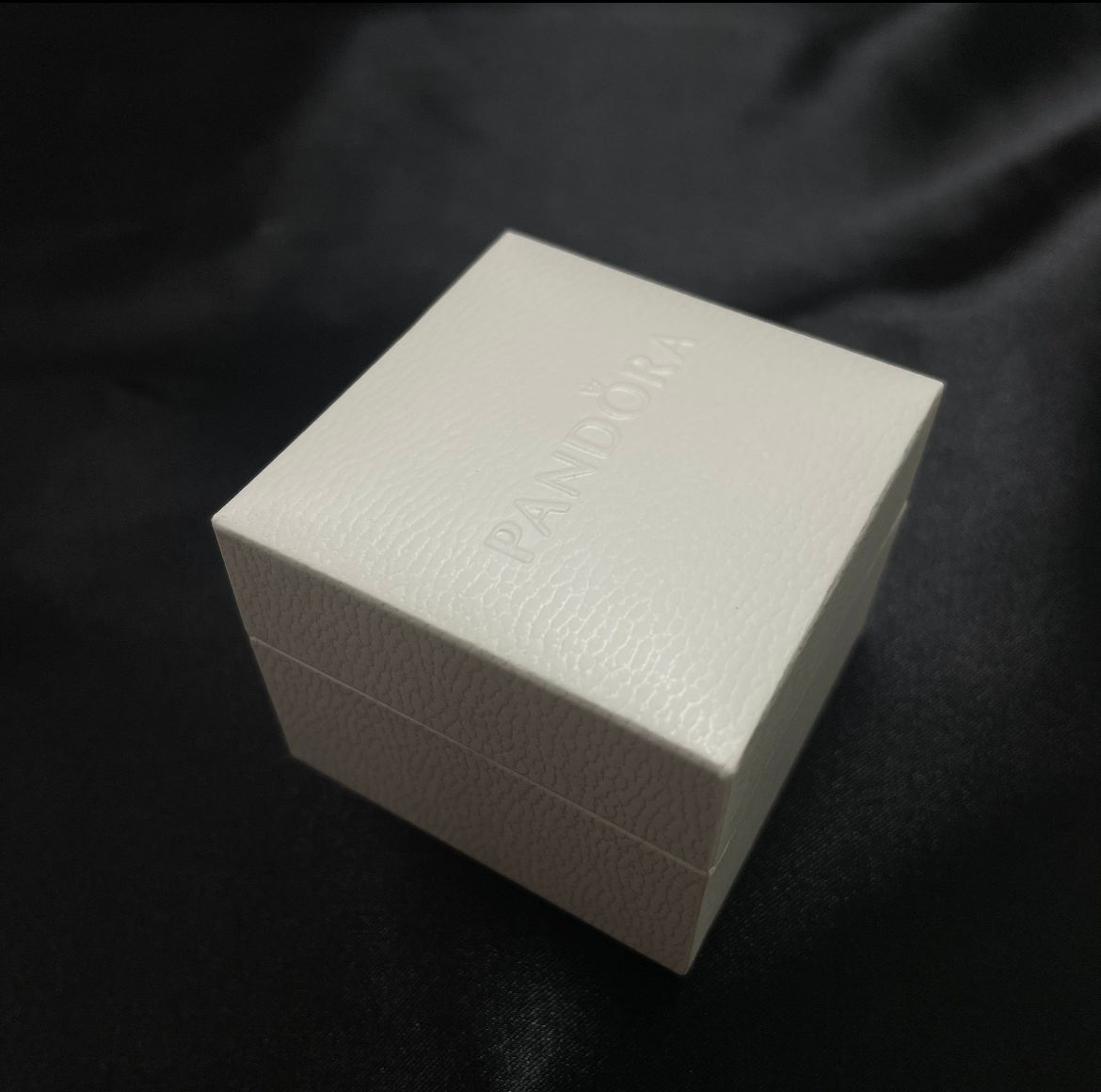 Rare Pandora Country of Moldova Exclusive Flag Heart Charm