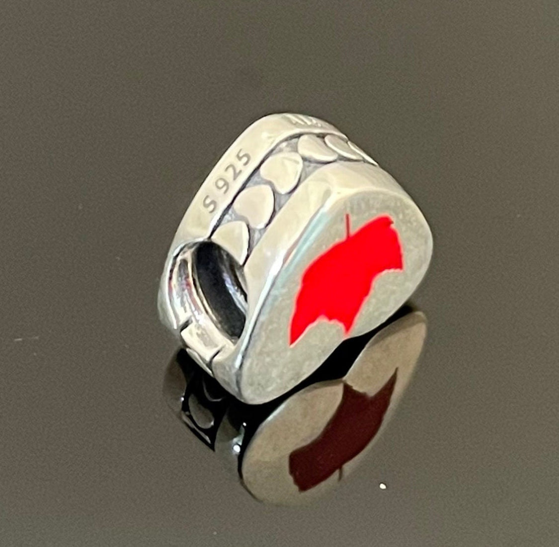 Pandora State of Vermont Exclusive Maple Leaf Logo Travel Heart Charm