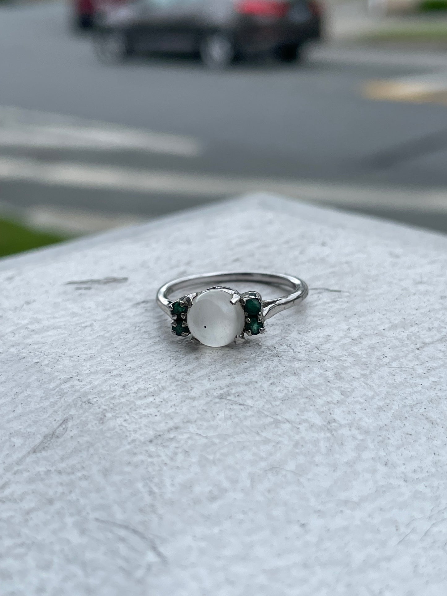 925 Sterling Silver Moonstone & Emerald Cluster Ring Size 6.5