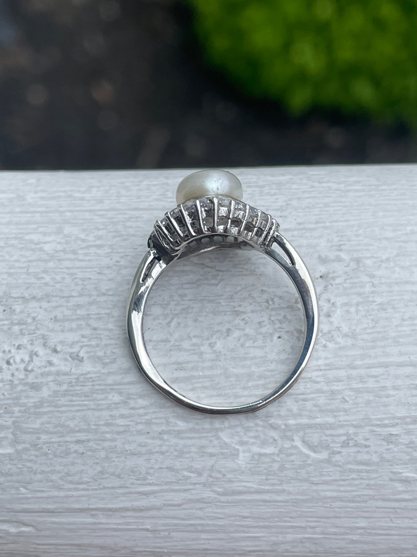 925 Sterling Silver Pearl & Clear Zirconia Baguette Cluster Ring Size 8
