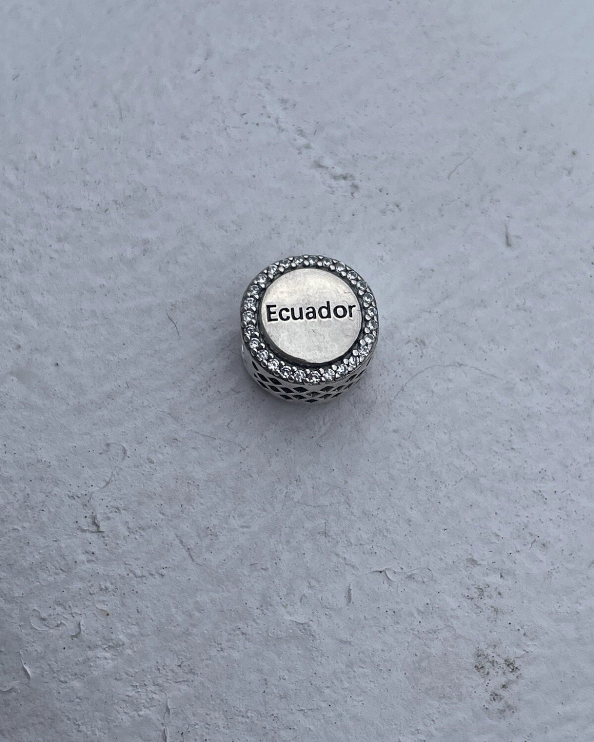 Pandora Ecuador Country Flag Exclusive Travel Round Signet Charm