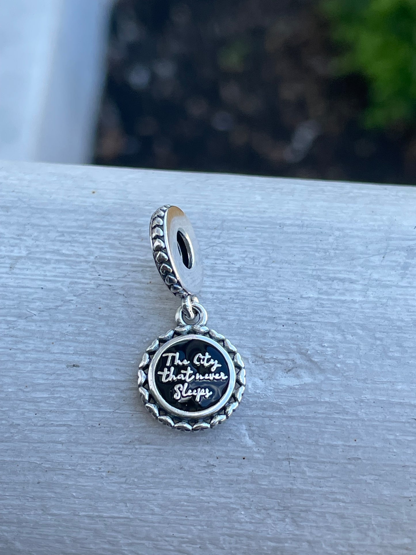 Pandora New York City Exclusive City that never sleeps Silver Signet Travel Dangle Charm