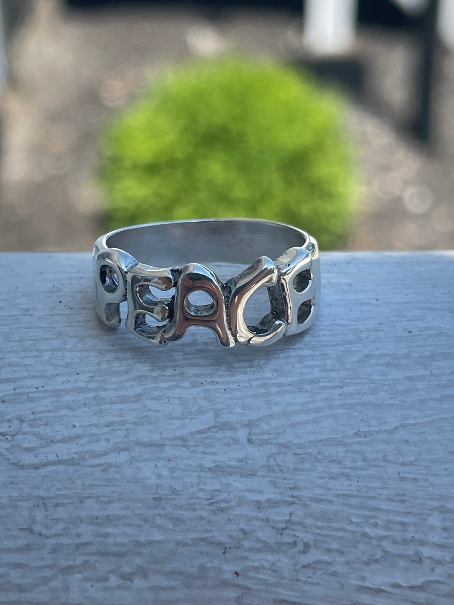 925 Sterling Silver Peace Ring Size 6.5