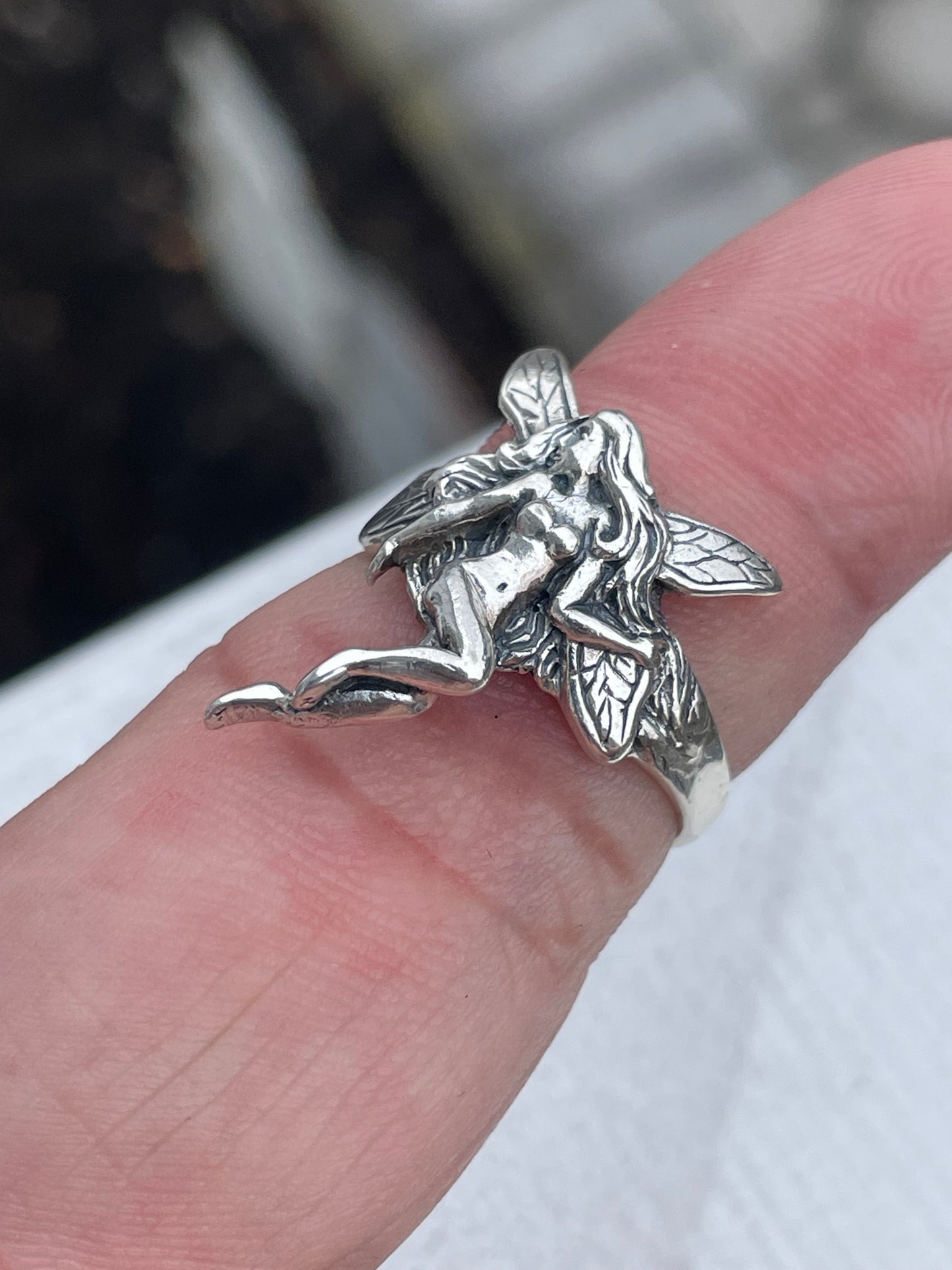 925 Sterling Silver Curved Fairy Ring Size 8
