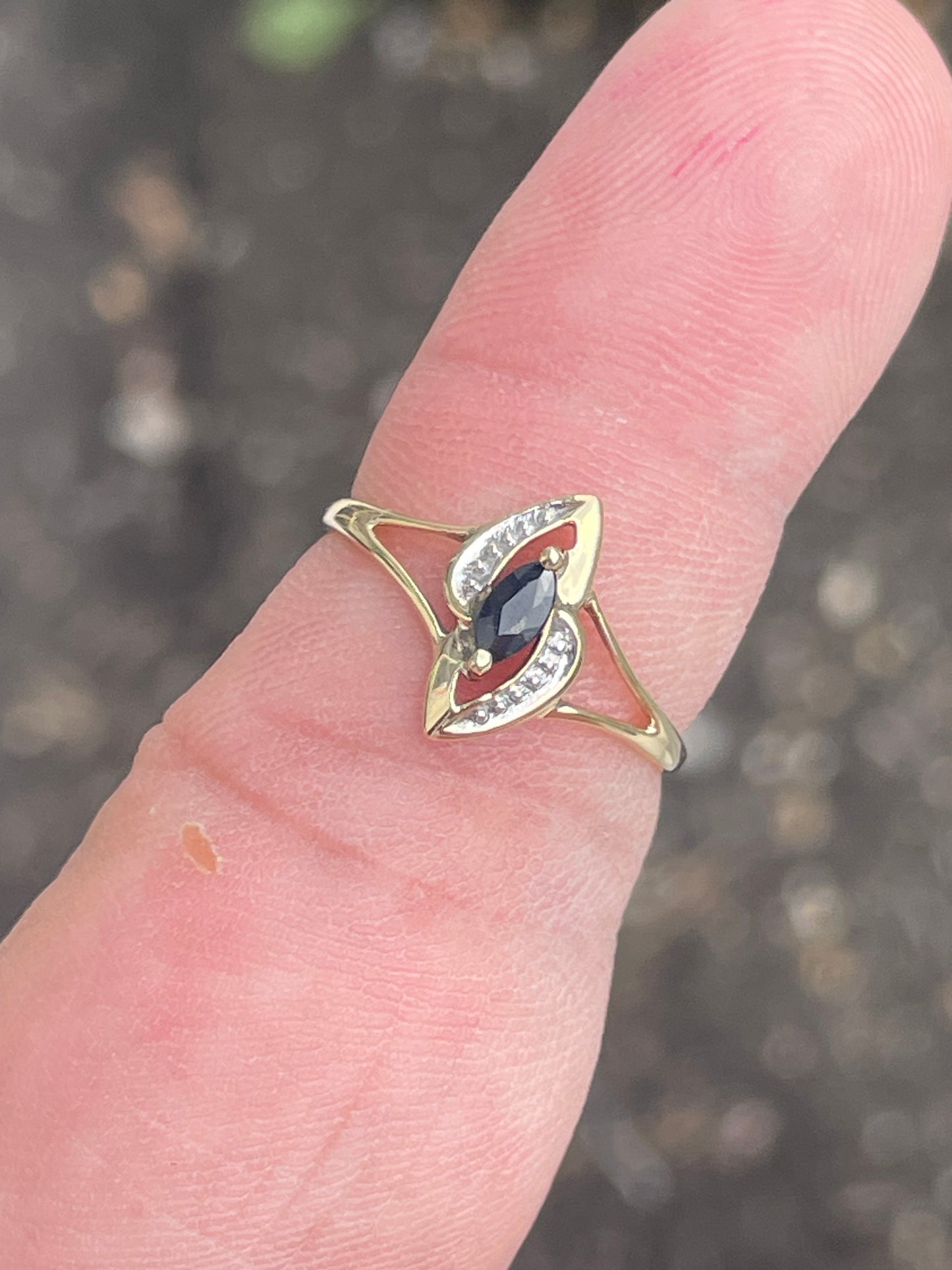 10k Gold Petite Marquis Sapphire Ring Size 7.5