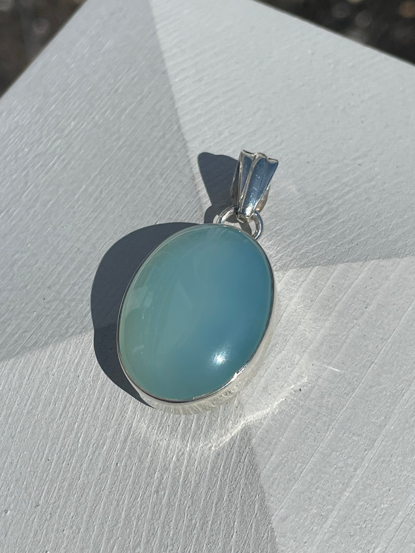 925 Sterling Silver Oval Green Chalcedony Pendant