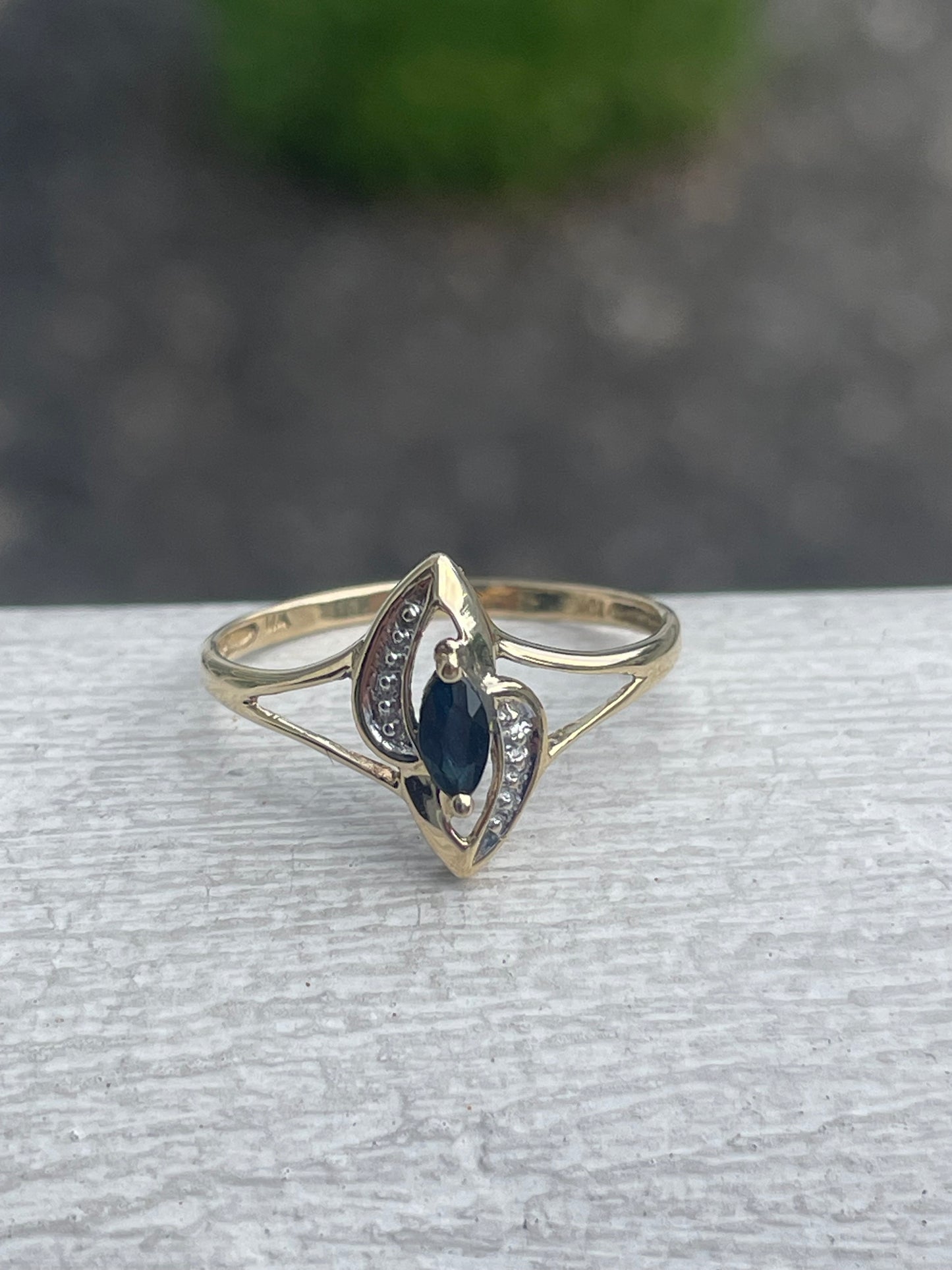 10k Gold Petite Marquis Sapphire Ring Size 7.5