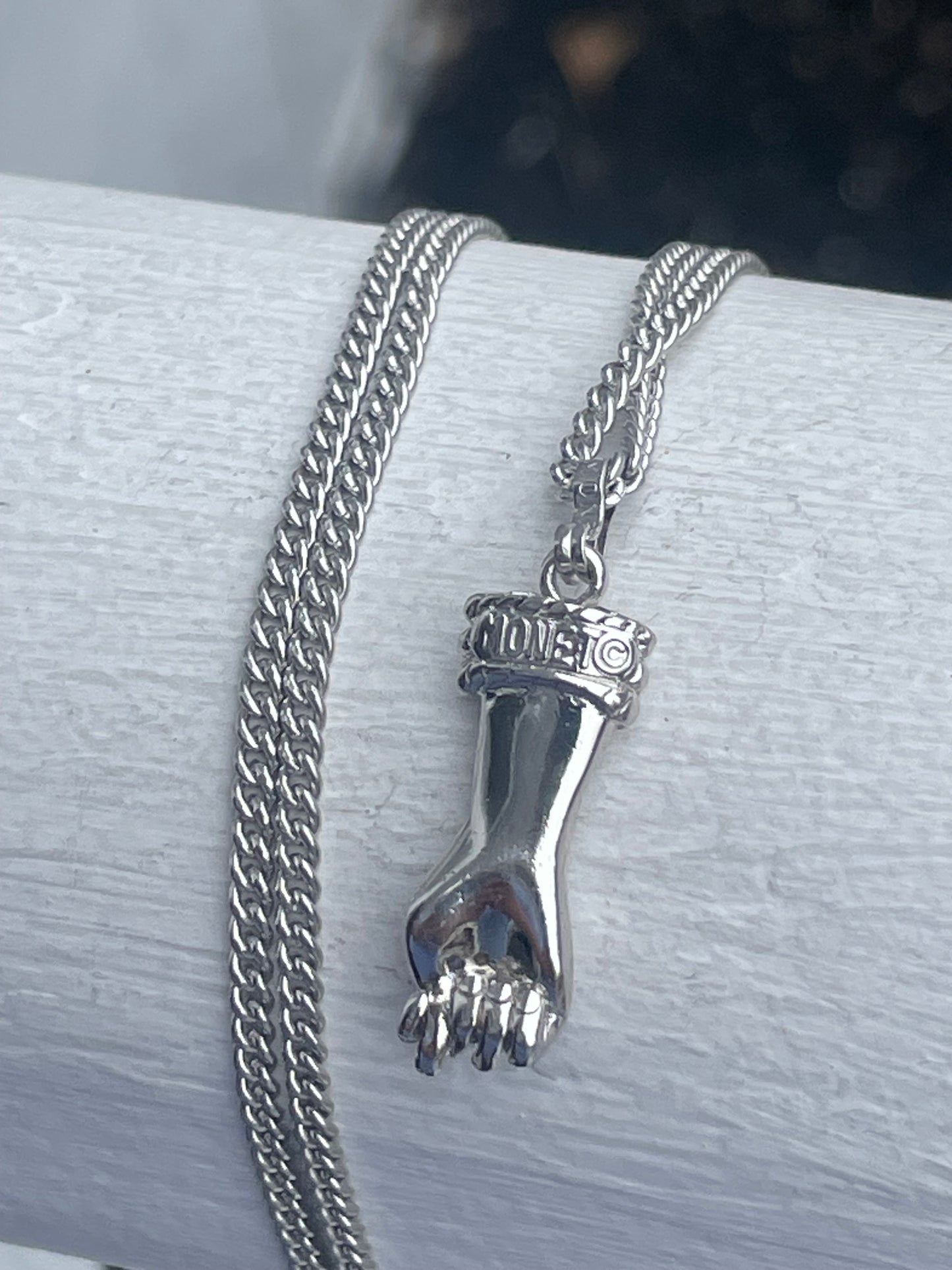 Stainless Steel Designer Monet Hand of God Necklace 24” No Lock