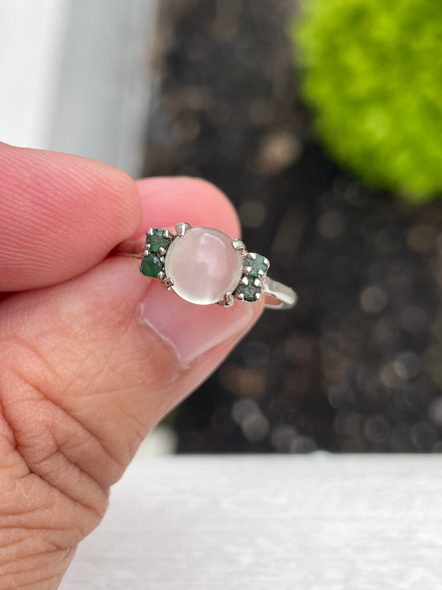 925 Sterling Silver Moonstone & Emerald Cluster Ring Size 6.5