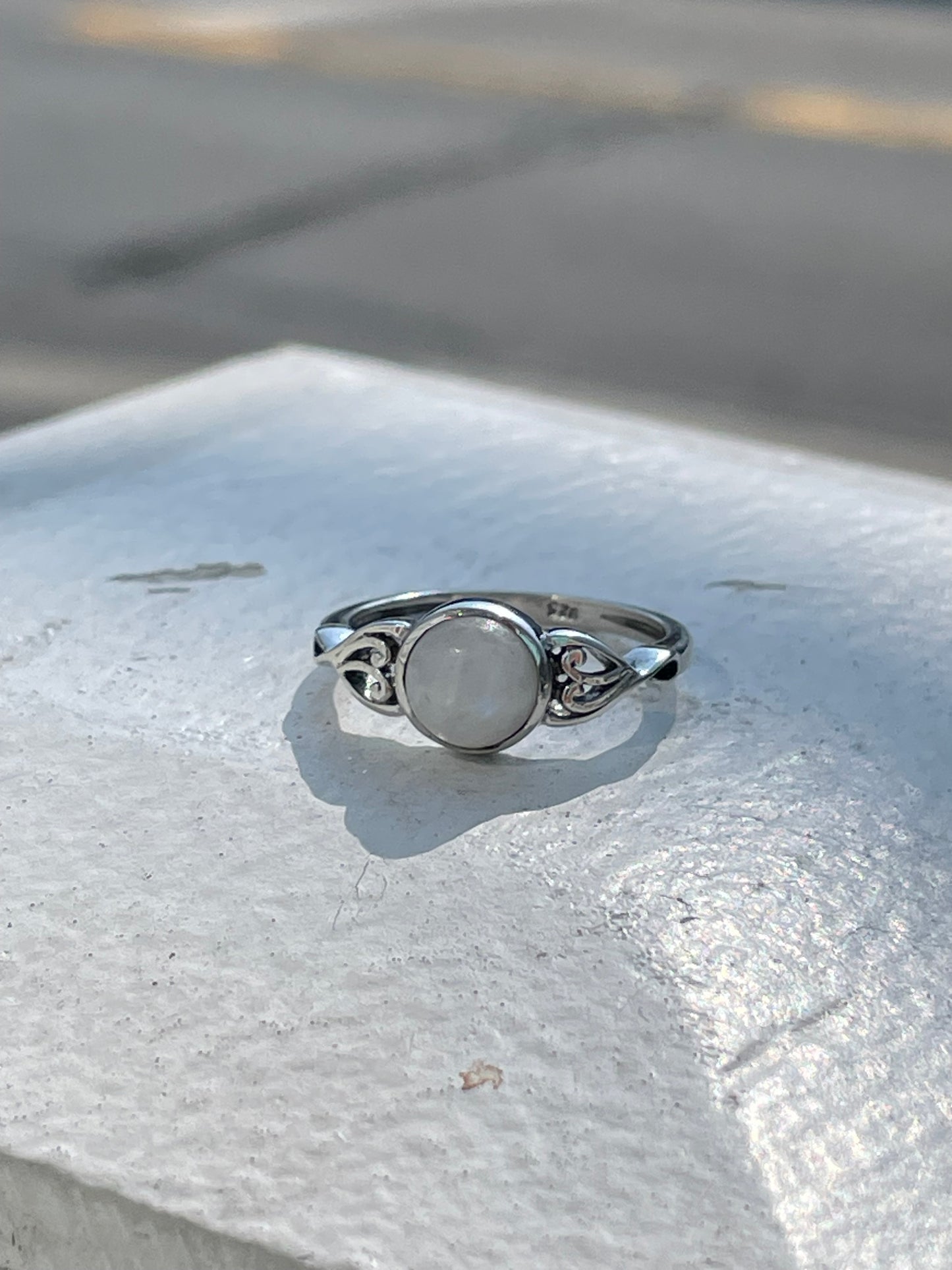 925 Sterling Silver Petite Moonstone Solitaire Ring Size 7