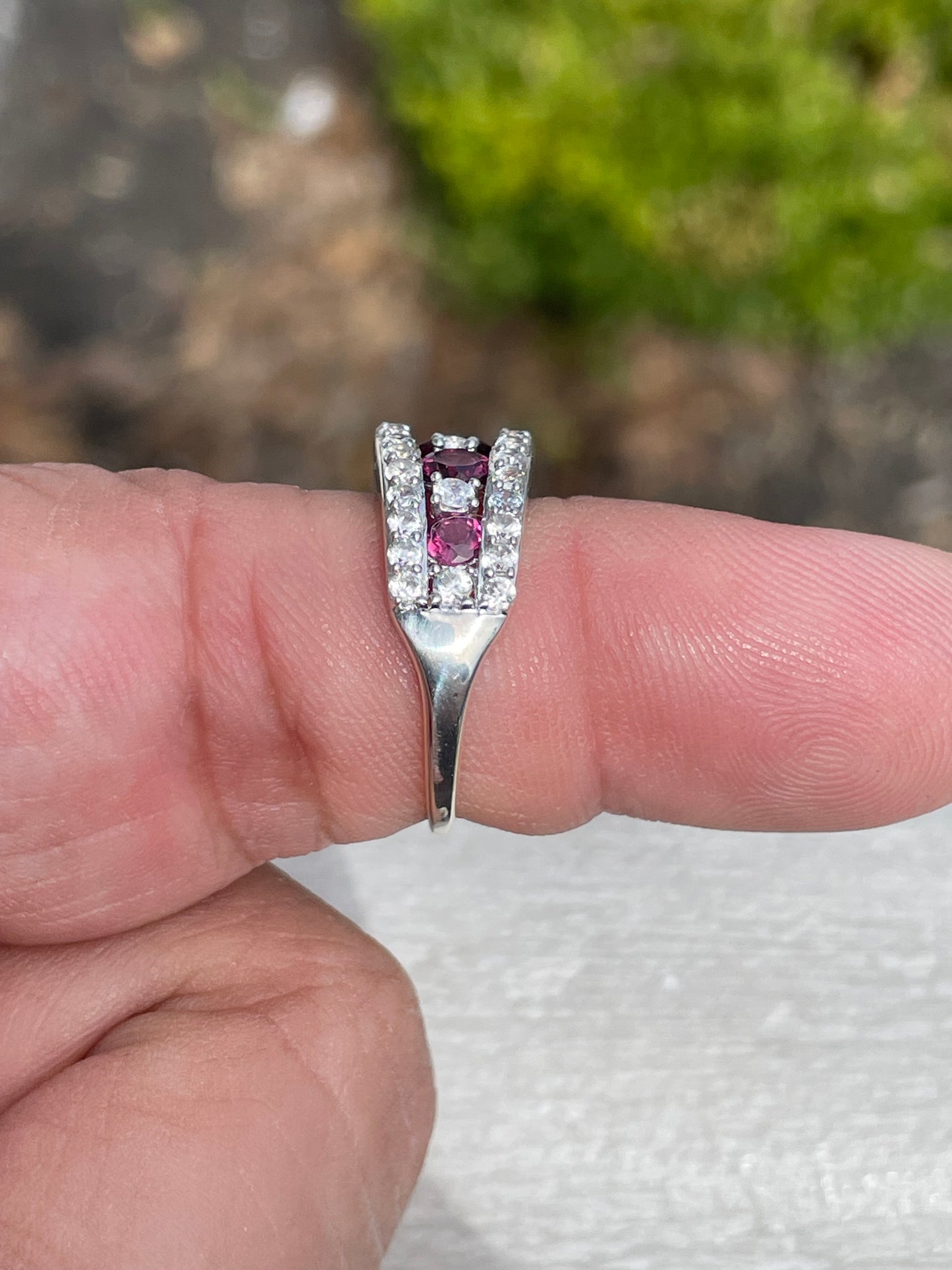 925 Sterling Silver Rhodolite & Clear Zirconia Band Ring Size 7