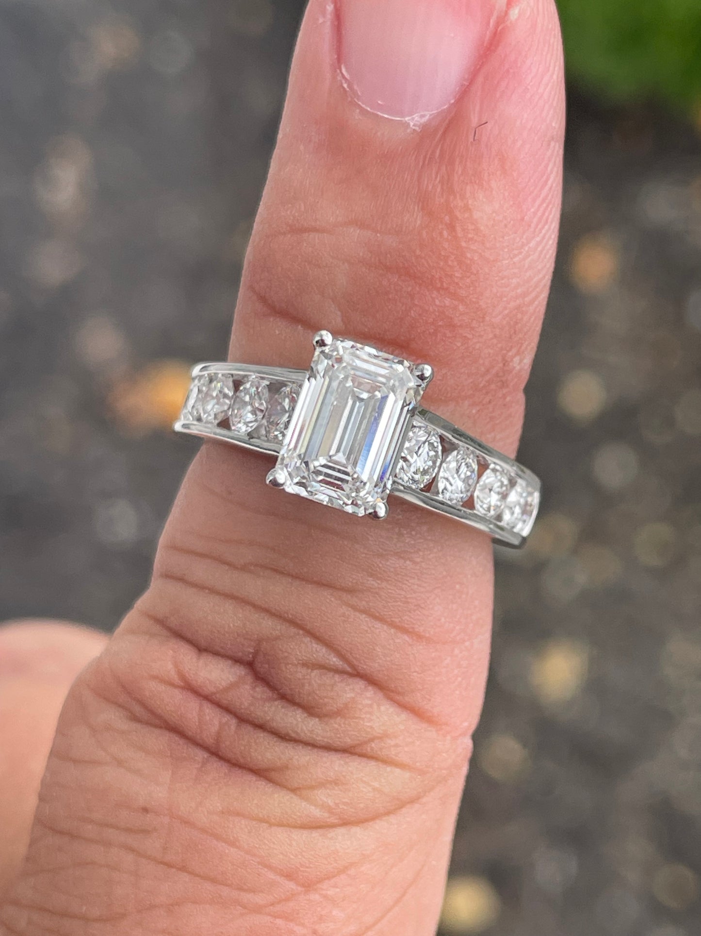 14k White Gold Emerald Cut Diamond Engagement Ring Size 7