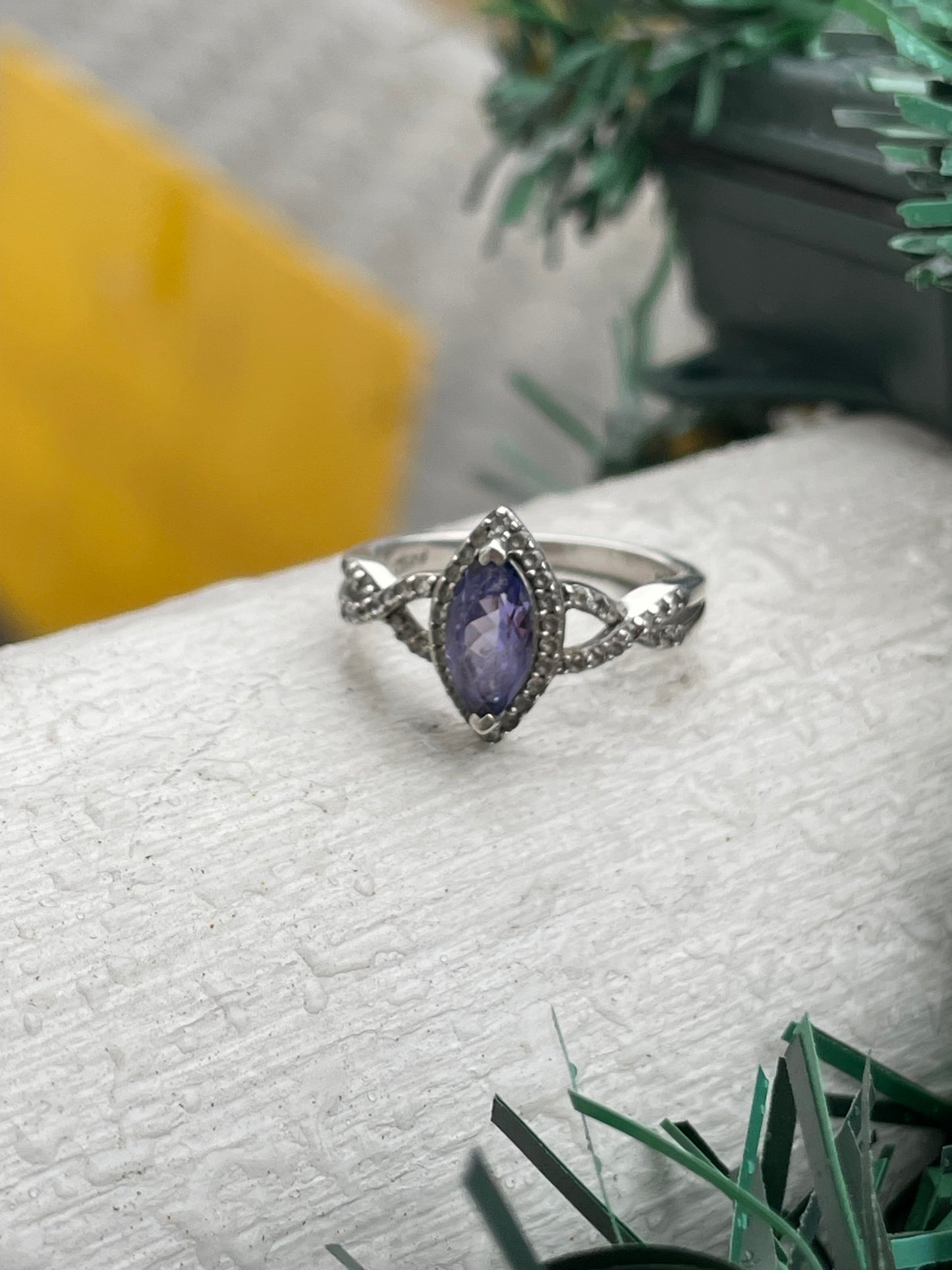 925 Sterling Silver Tanzanite & Diamond Infinity Ring Size 6