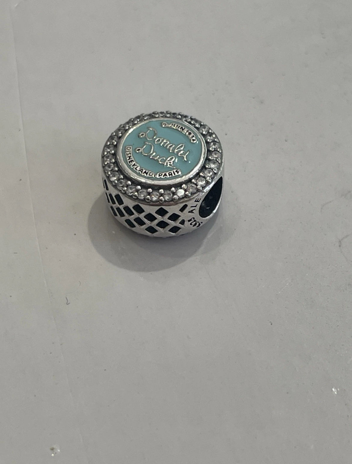 Pandora x Disneyland Paris Disney Parks Exclusive Donald Duck Signet Charm