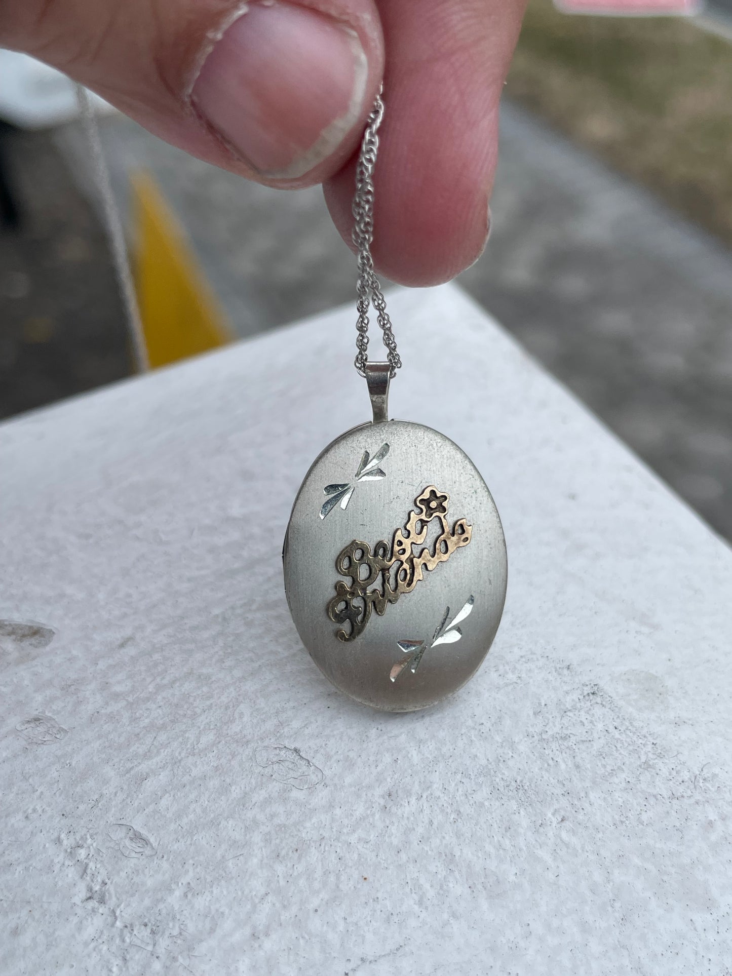 925 Sterling Silver Oval Shaped Best Friends Locket Necklace 18”