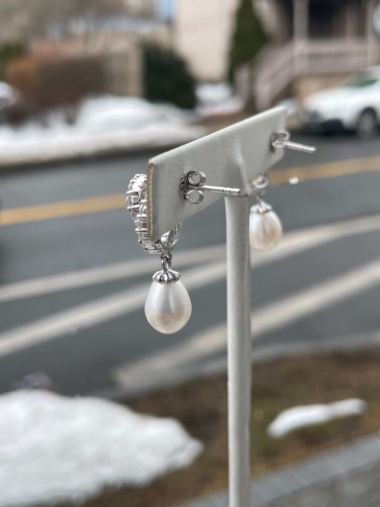 925 Sterling Silver Swirl Cz & Pearl Dangle Earrings (K25)