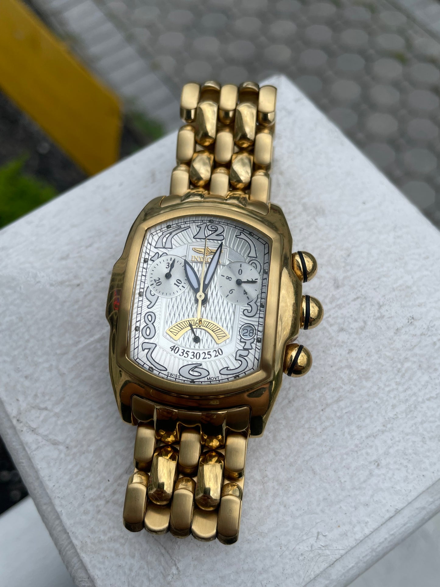 Men’s Invicta Goldtone Watch Model 2223