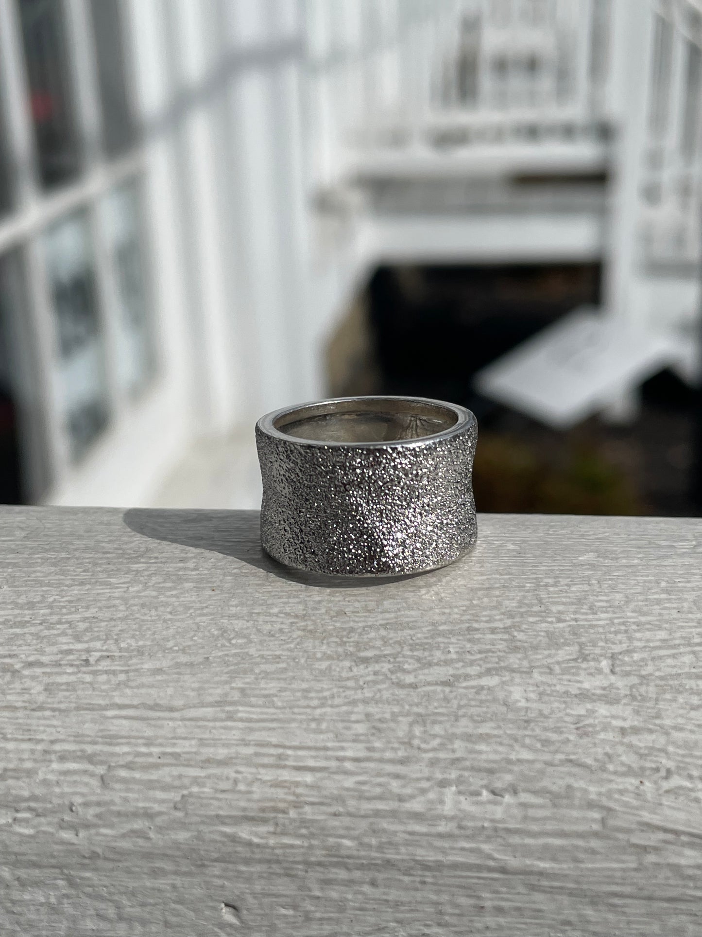 Designer HAN Sparkling Sandy Finish Cigar Band Ring Size 7.5