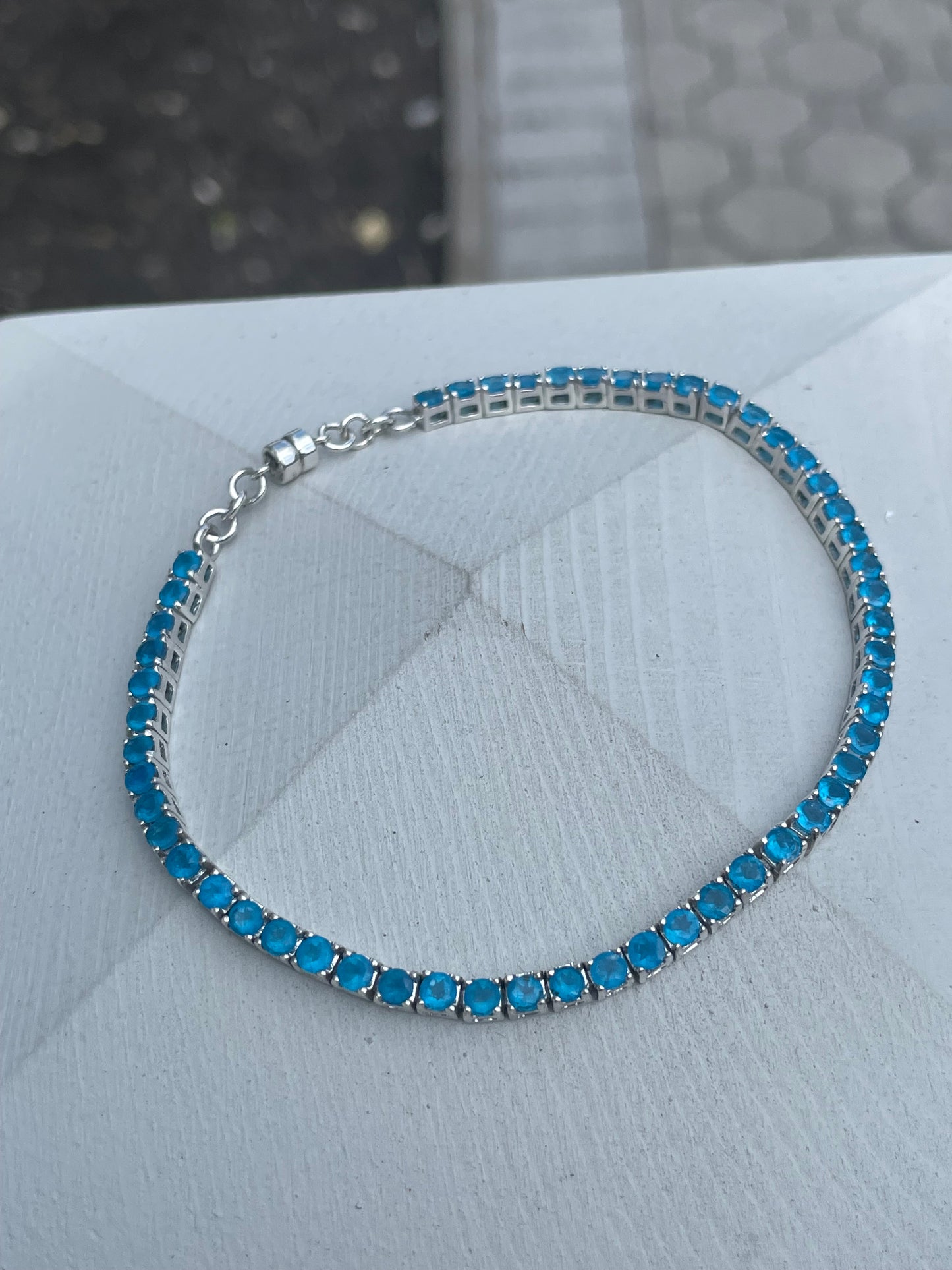 925 Sterling Silver Caribbean Blue Topaz Tennis Bracelet