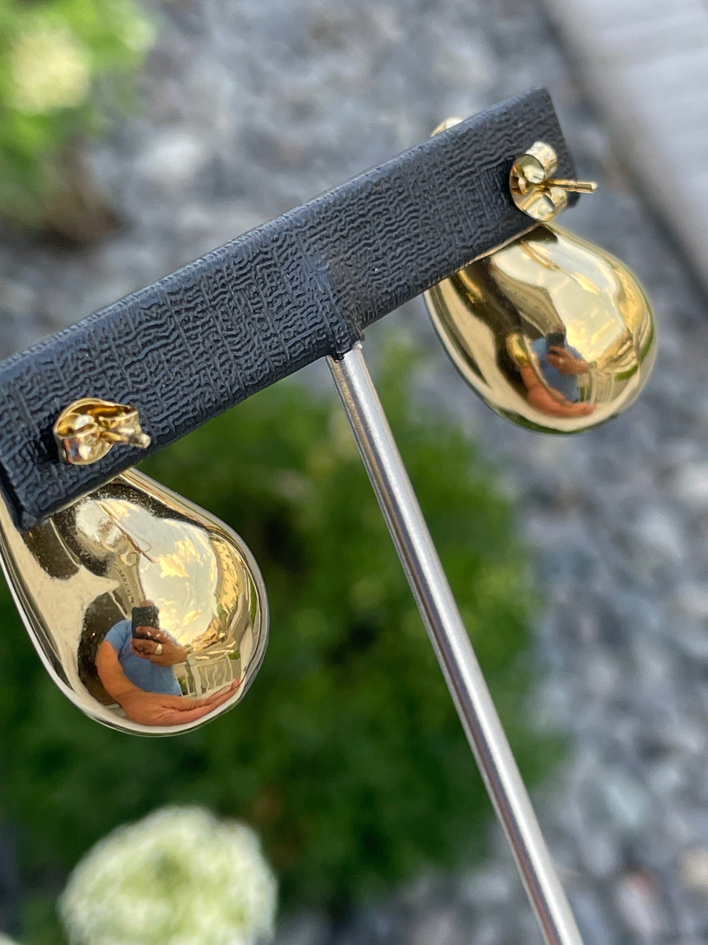 Hailey Bieber Bottega Veneta Style Thick Tear Drop Lightweight Stainless Steel Vermeil Earrings