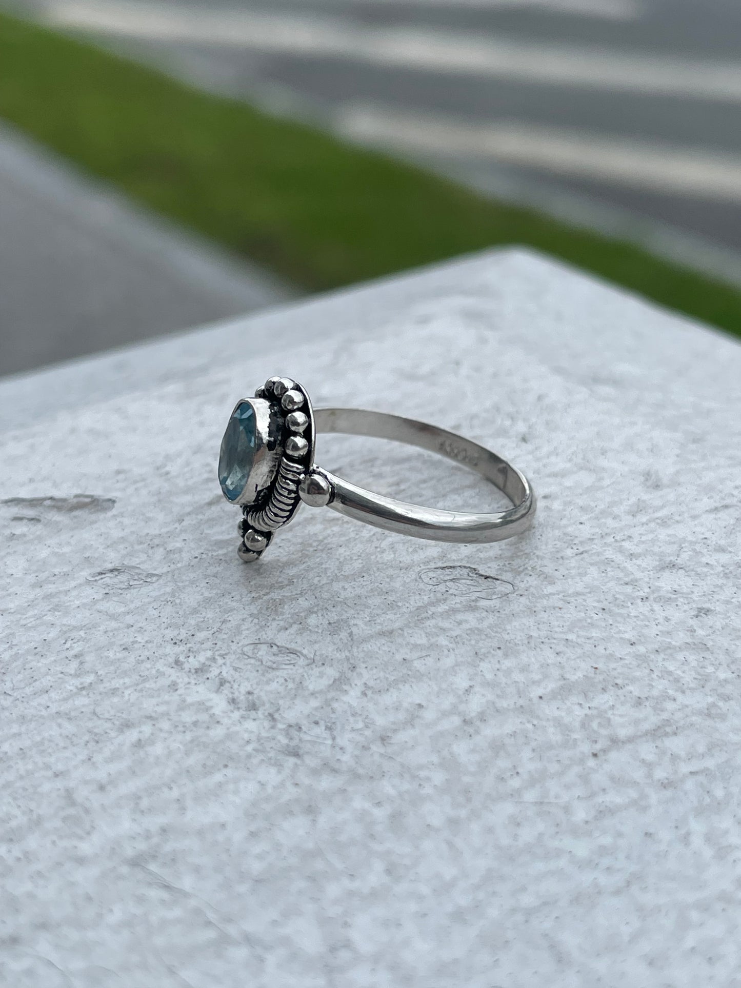925 Sterling Silver Sky Blue Topaz Solitaire Ring Size 7