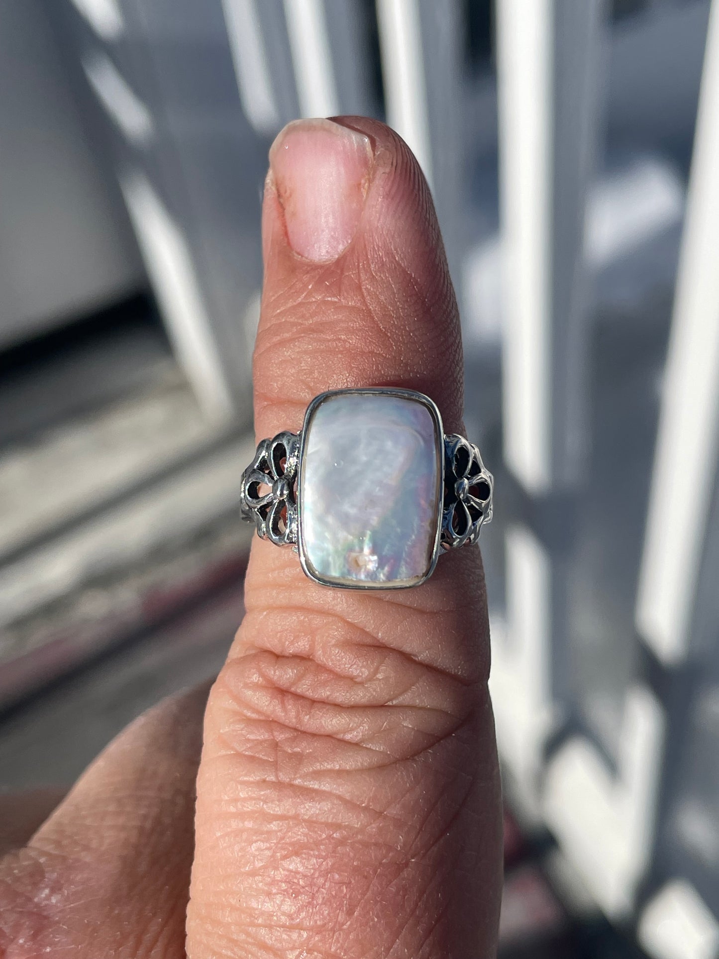Mother of Pearl Signet 925 Sterling Silver Ring Size 7