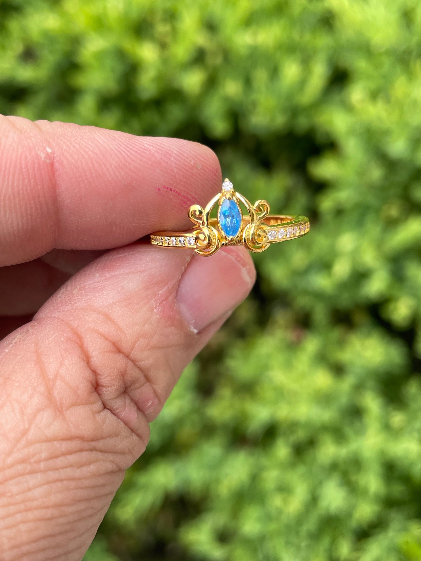 Pandora Shine Cinderella’s Carriage Ring
