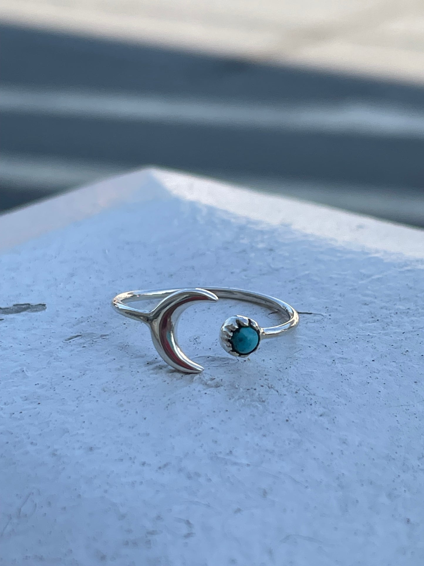 925 Sterling Silver Crescent Moon & Turquoise Thin Band Ring Open Size