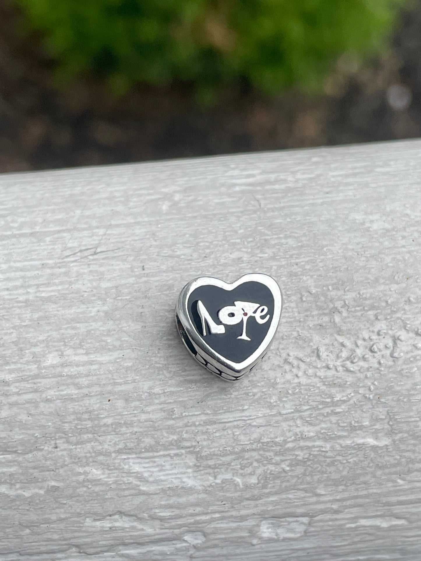 Pandora New York City Exclusive Silver Signet Heart Travel Graffiti Charm