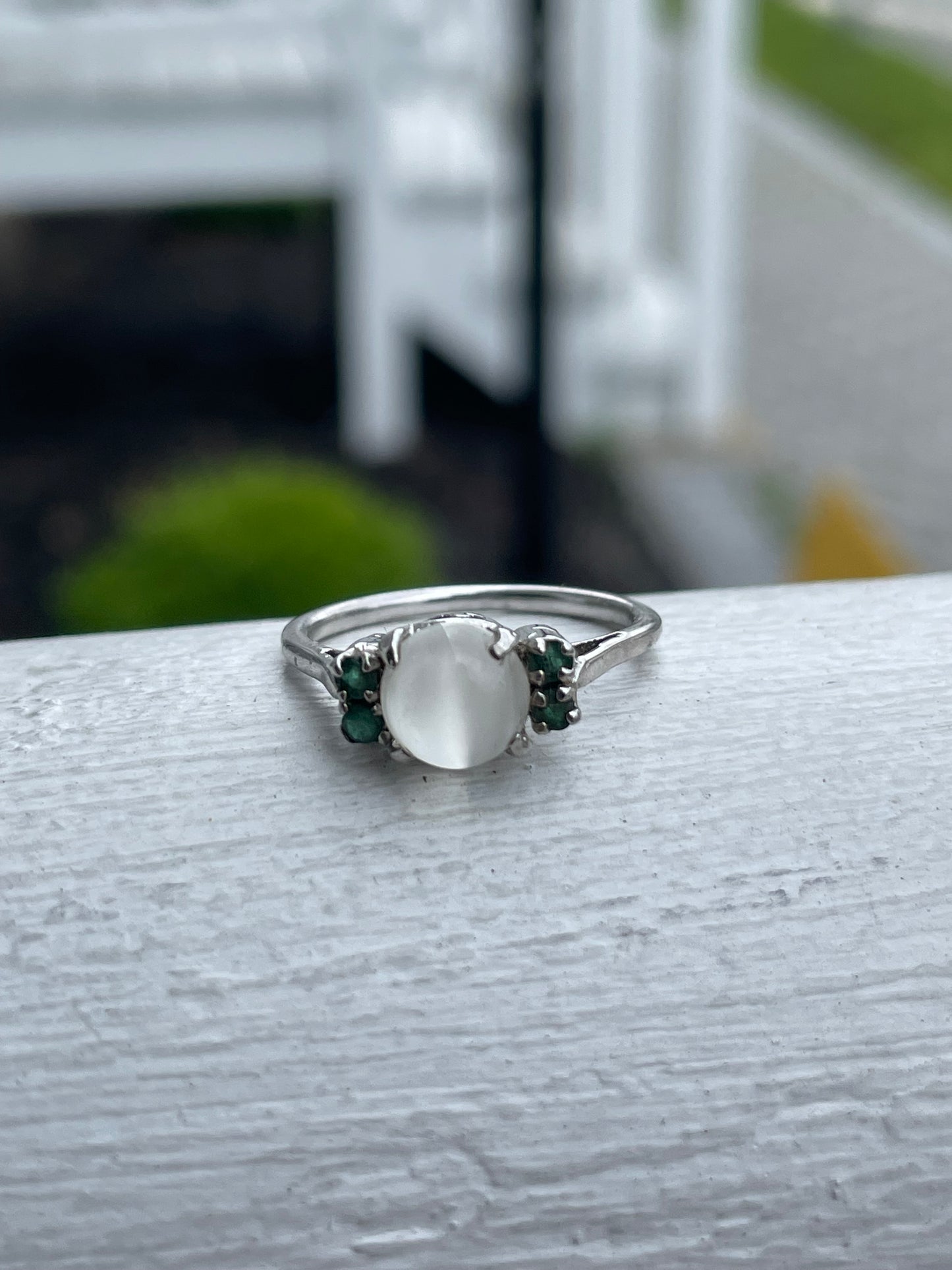 925 Sterling Silver Moonstone & Emerald Cluster Ring Size 6.5