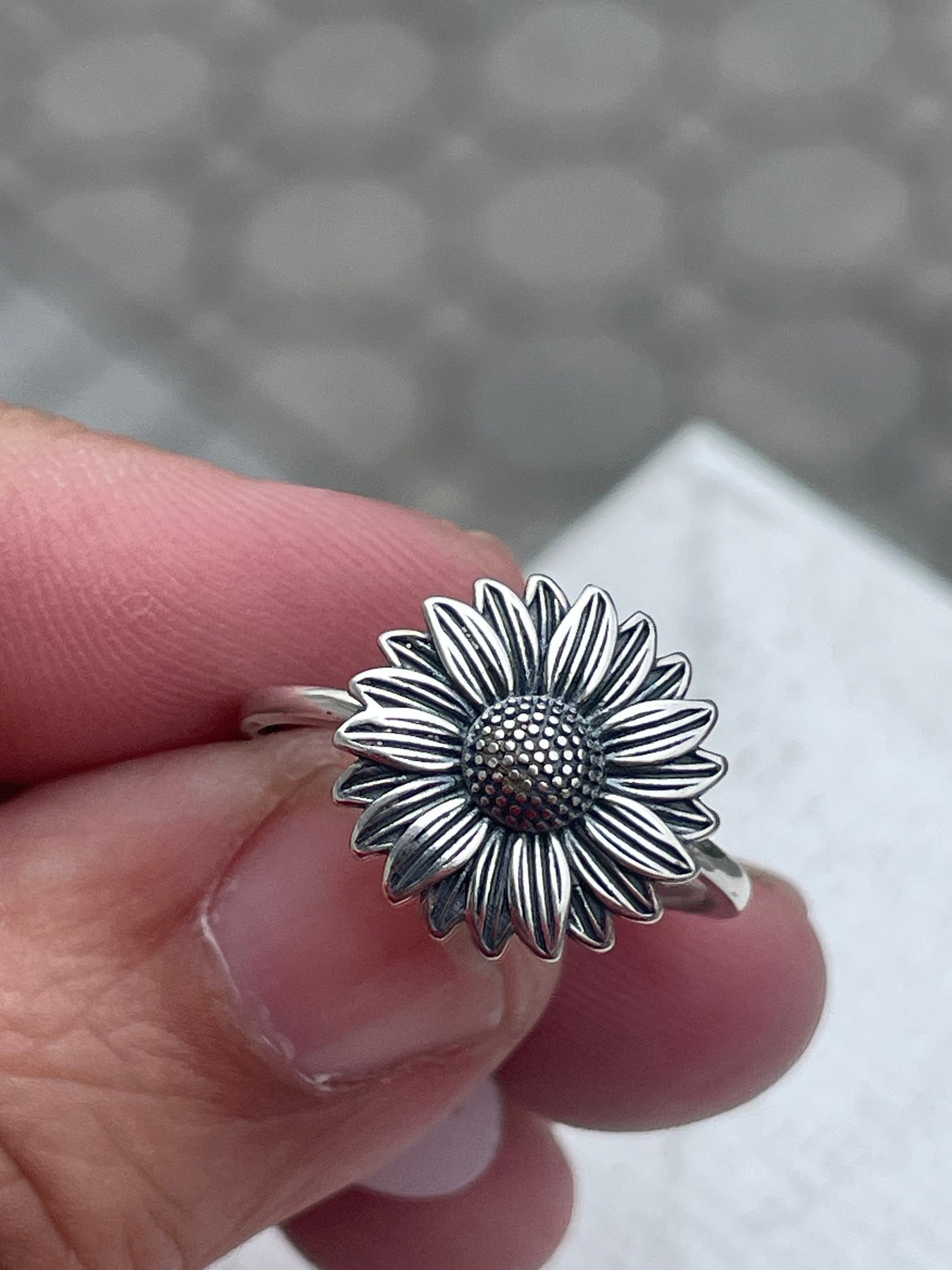 925 Sterling Silver Sunflower Ring Size 9